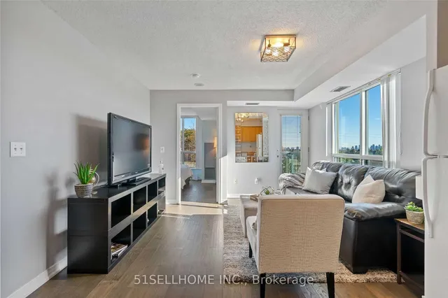 2545 Erin Centre Blvd #303, Mississauga 2