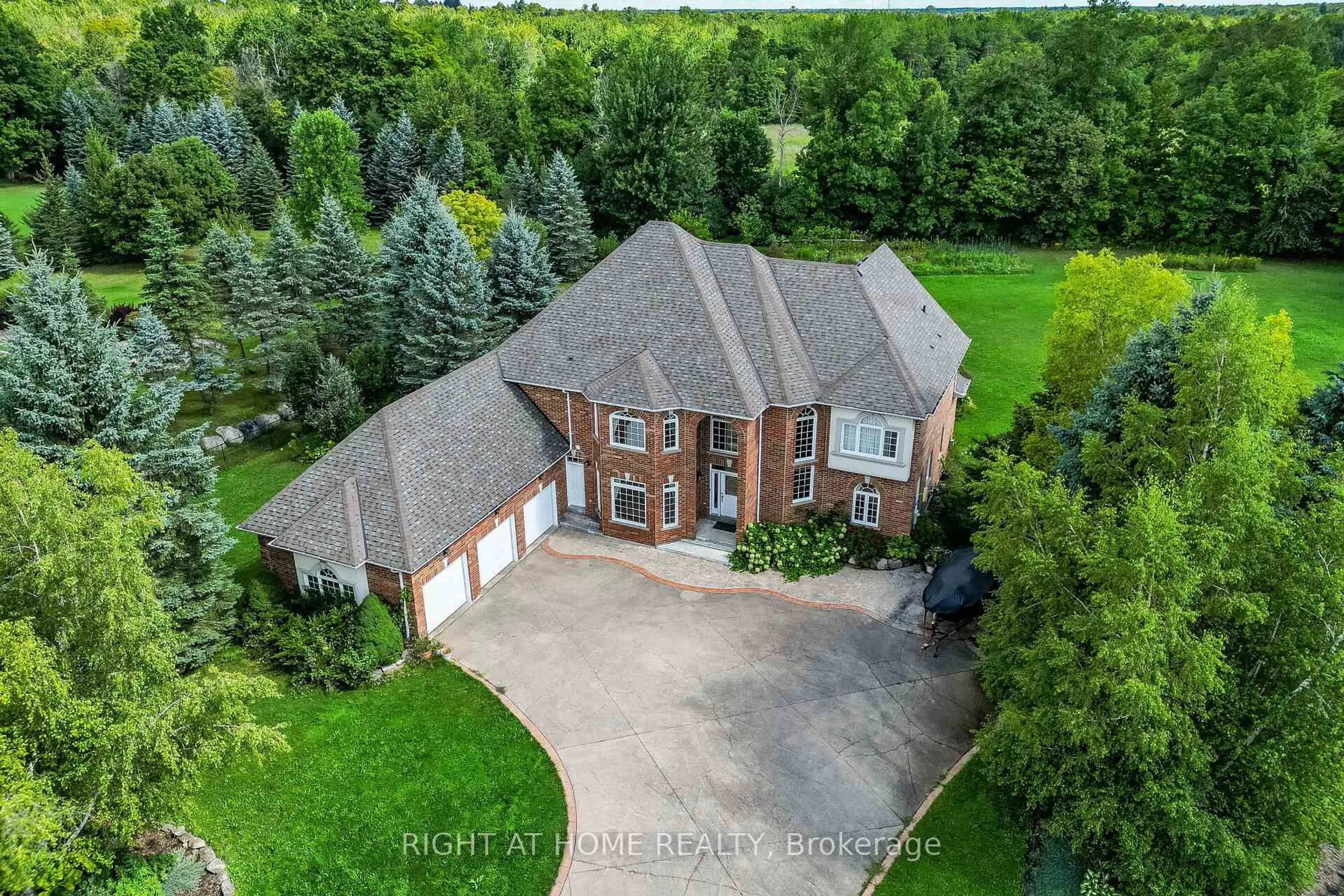 A pic from outside/outdoor area/front of a property/back of a property/a pic from drone, unknown for 11150 Menzies Crt, Milton Ontario L0P 1B0
