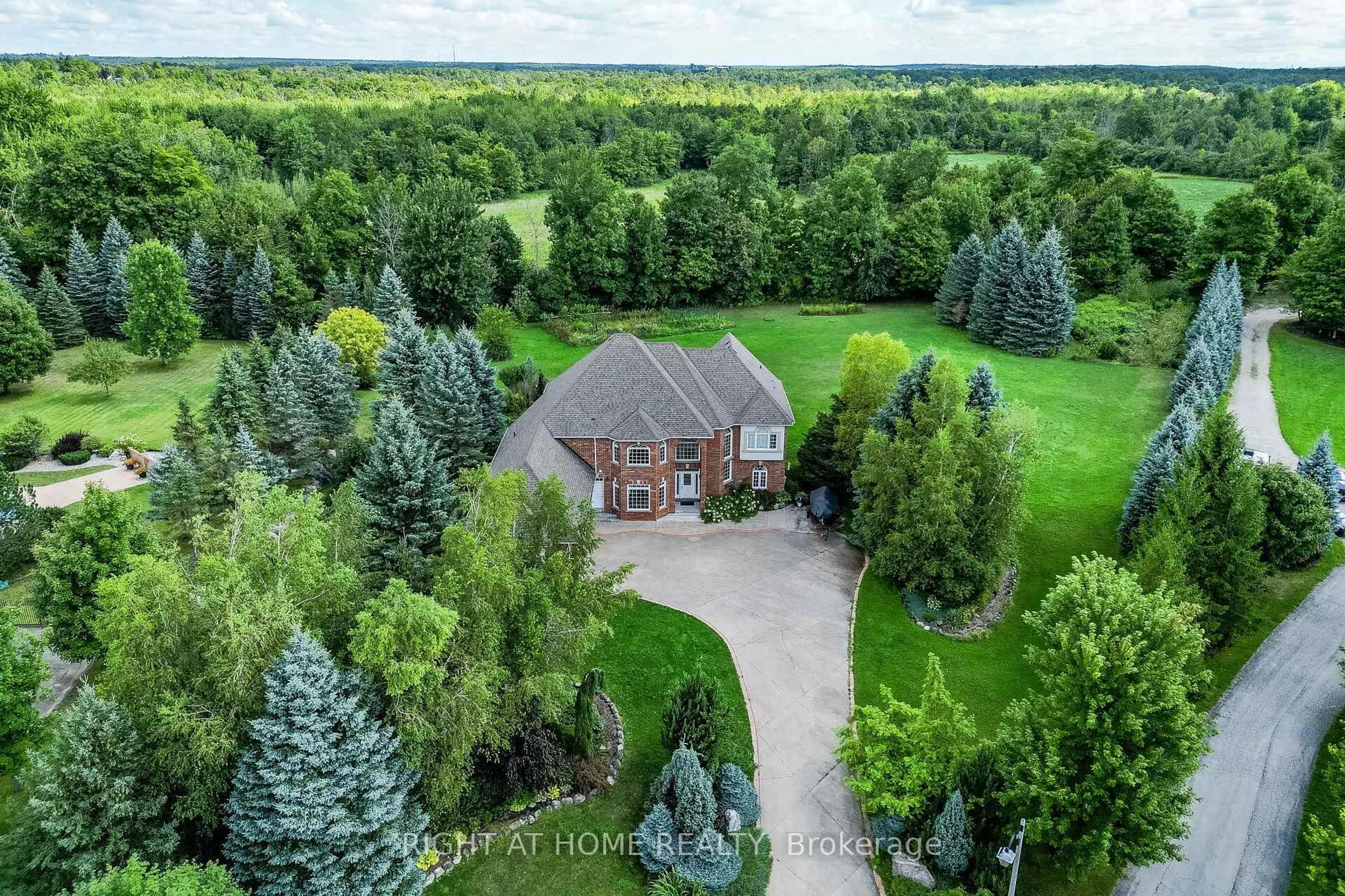 A pic from outside/outdoor area/front of a property/back of a property/a pic from drone, forest/trees view for 11150 Menzies Crt, Milton Ontario L0P 1B0