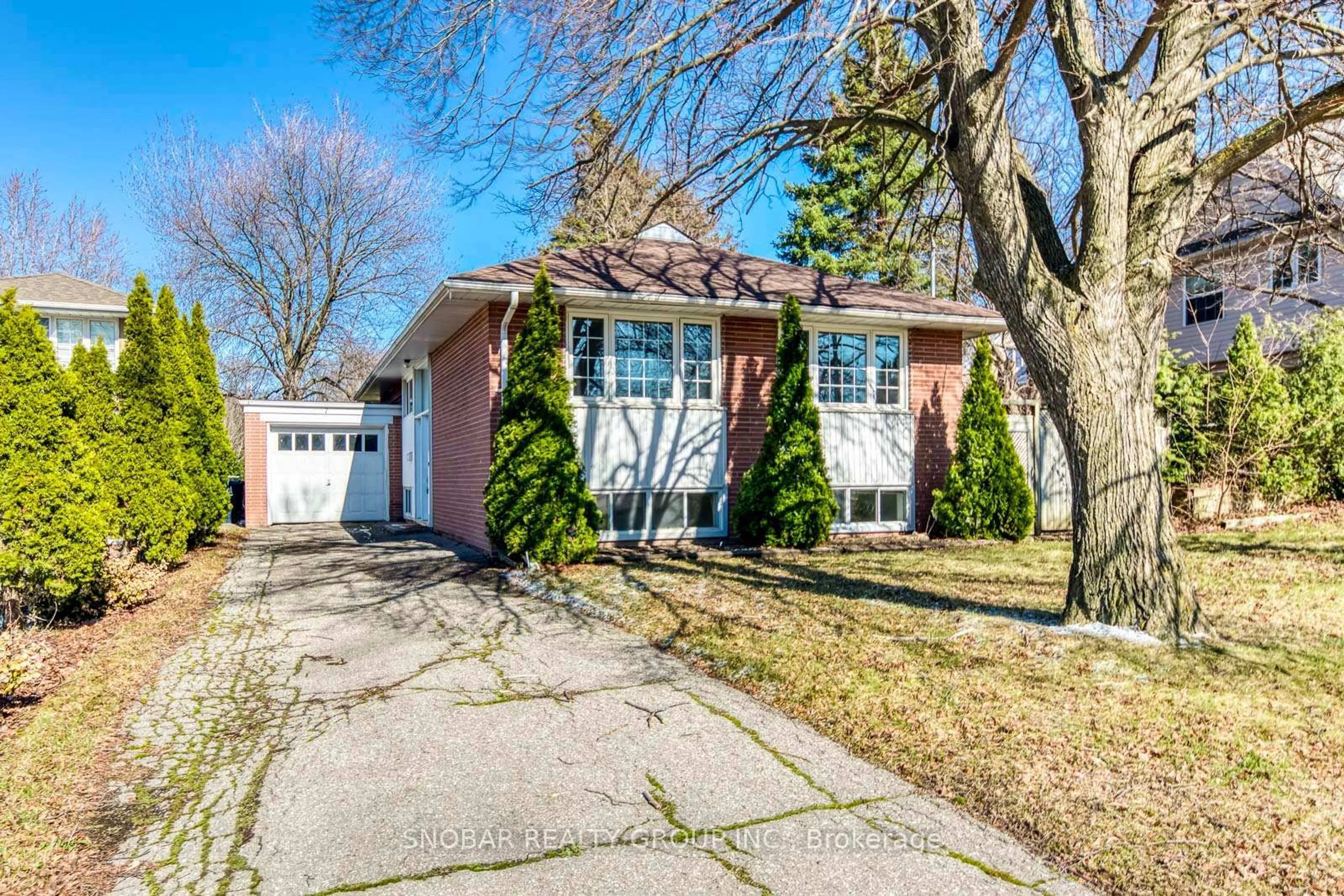 Home with brick exterior material, street for 7 Golfwood Hts, Toronto Ontario M9P 3L8