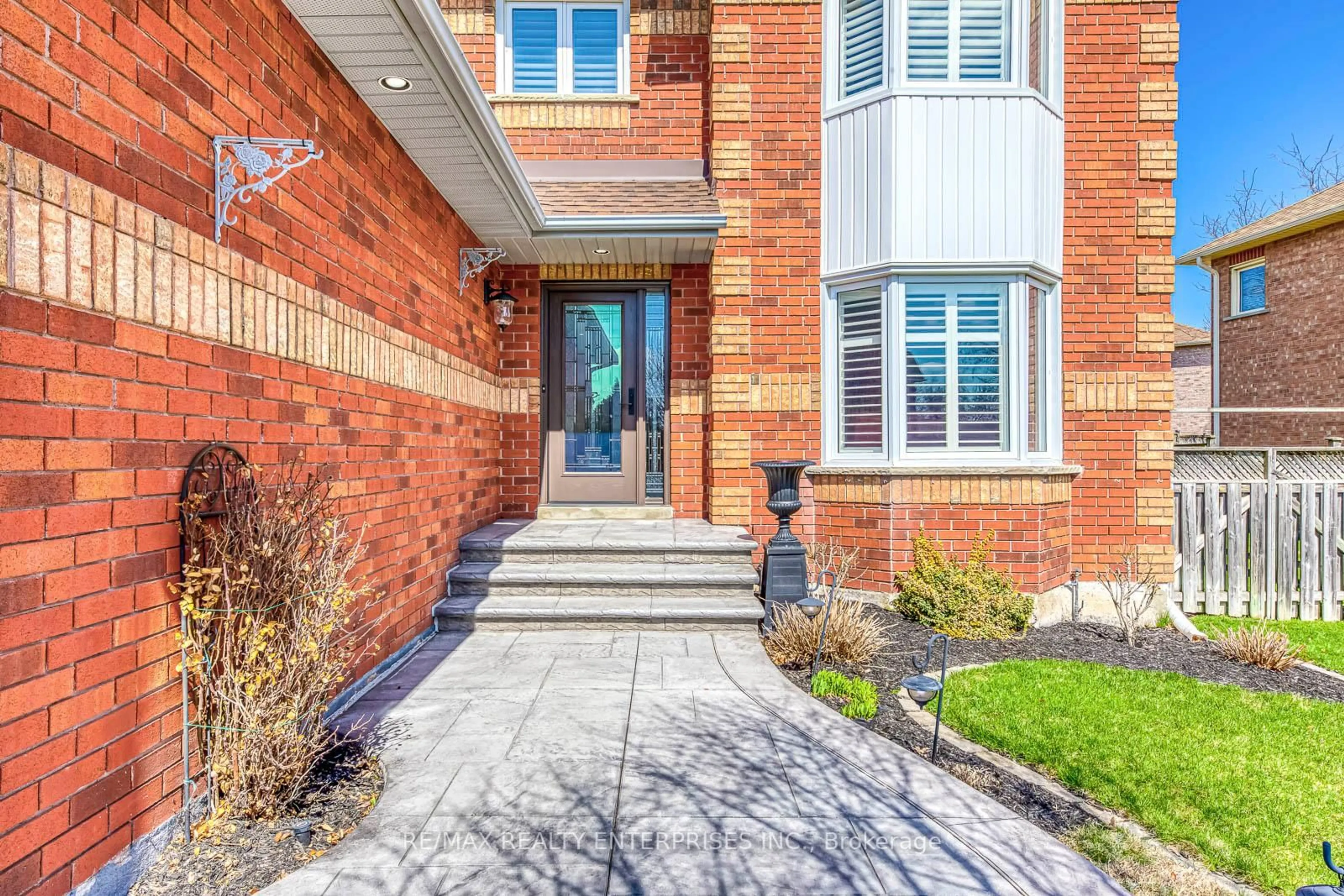 Home with brick exterior material, street for 1155 Thoresby Dr, Oakville Ontario L6J 7M8