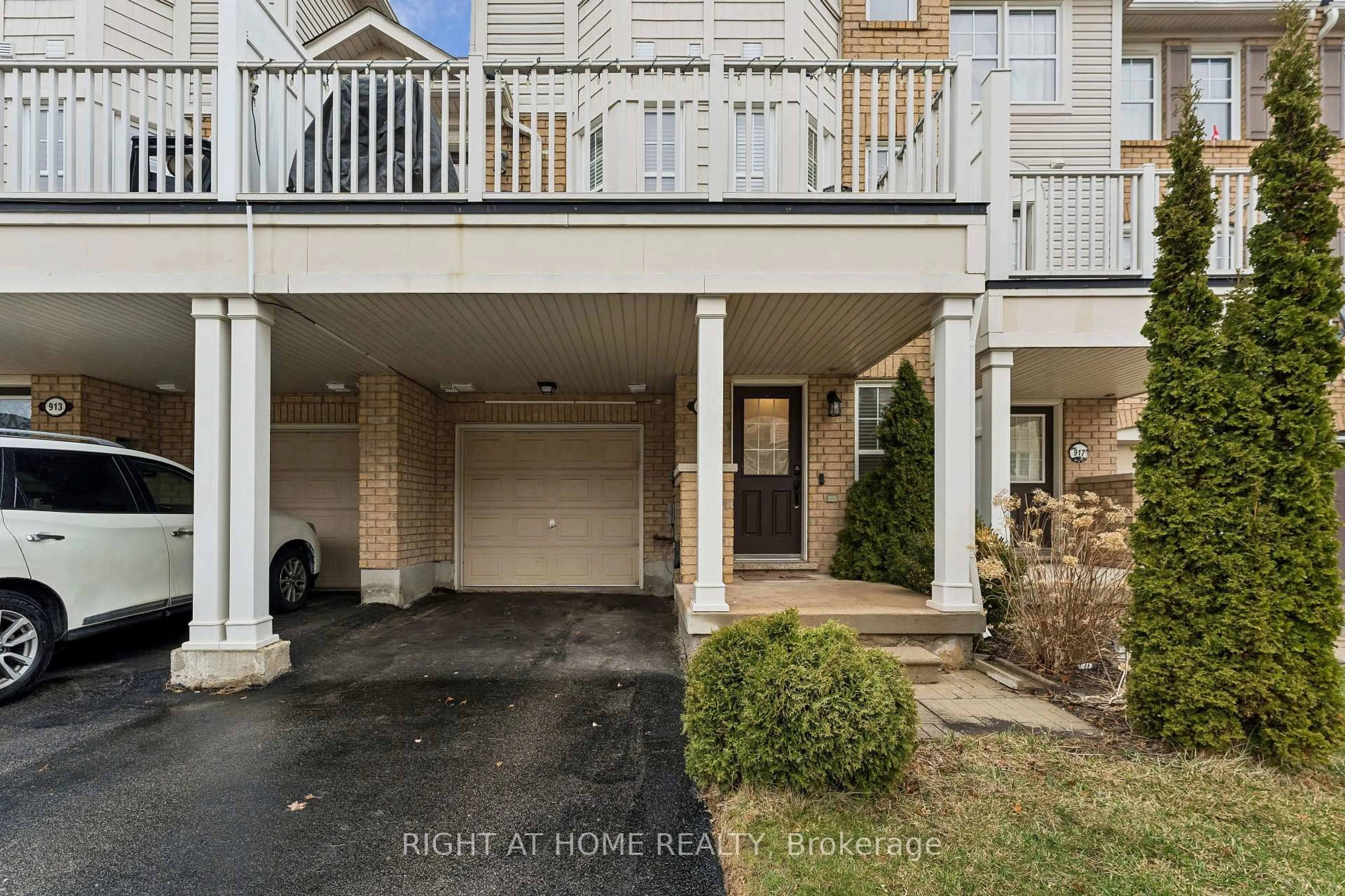 Unknown for 915 Deverell Pl, Milton Ontario L9T 0M2