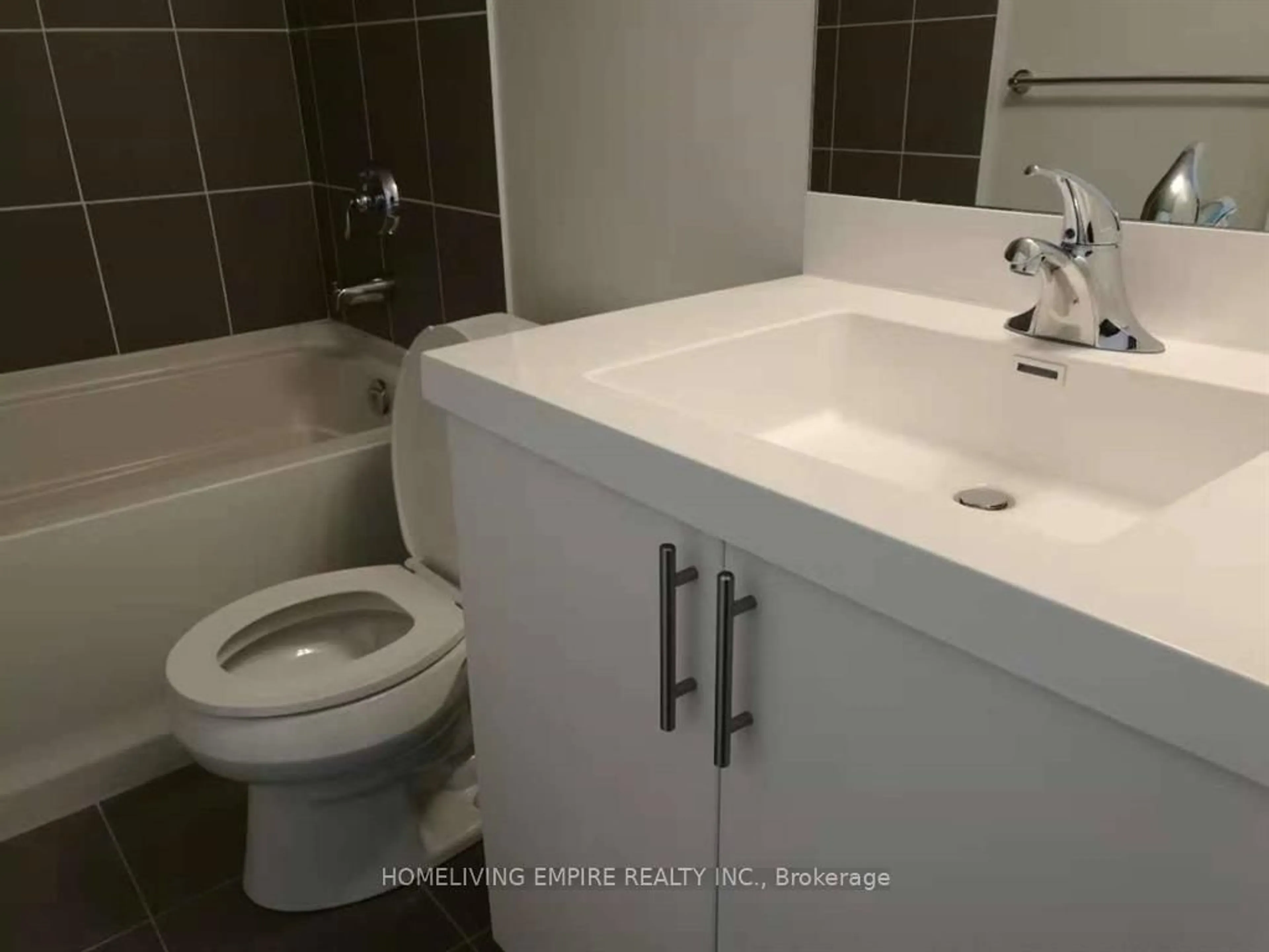 Standard bathroom, floor is not visible for 3091 Dufferin St #1311, Toronto Ontario M6A 2S7