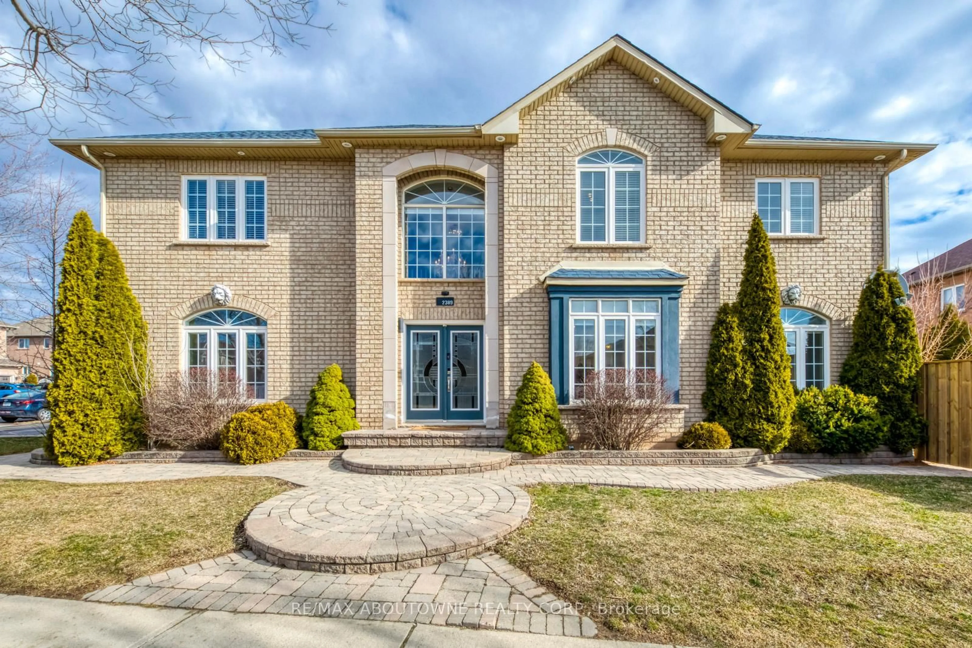 Home with brick exterior material, street for 2389 Grand Oak Tr, Oakville Ontario L6M 4V4