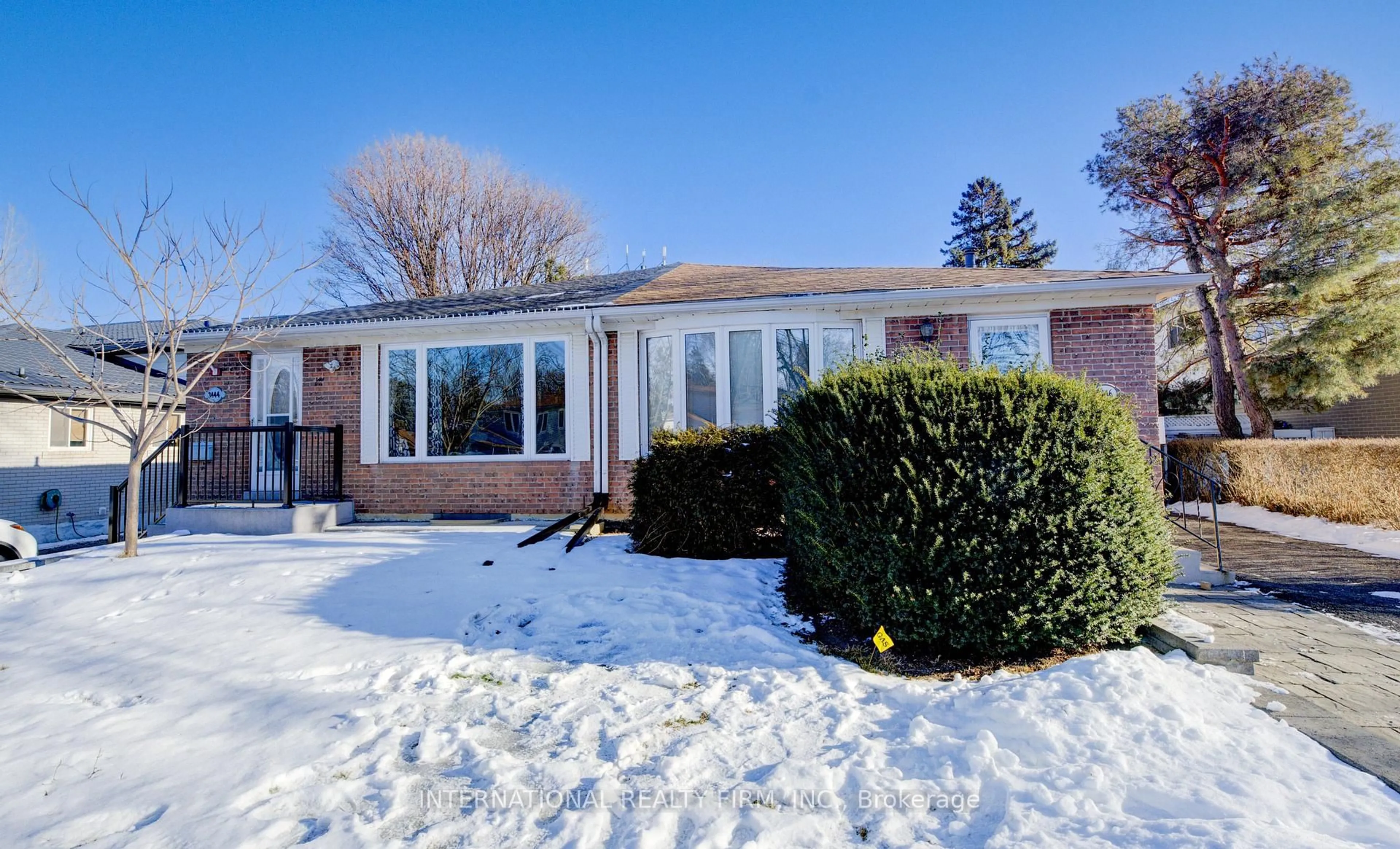 Home with brick exterior material, street for 3446 Bannerhill Ave, Mississauga Ontario L4X 1V1