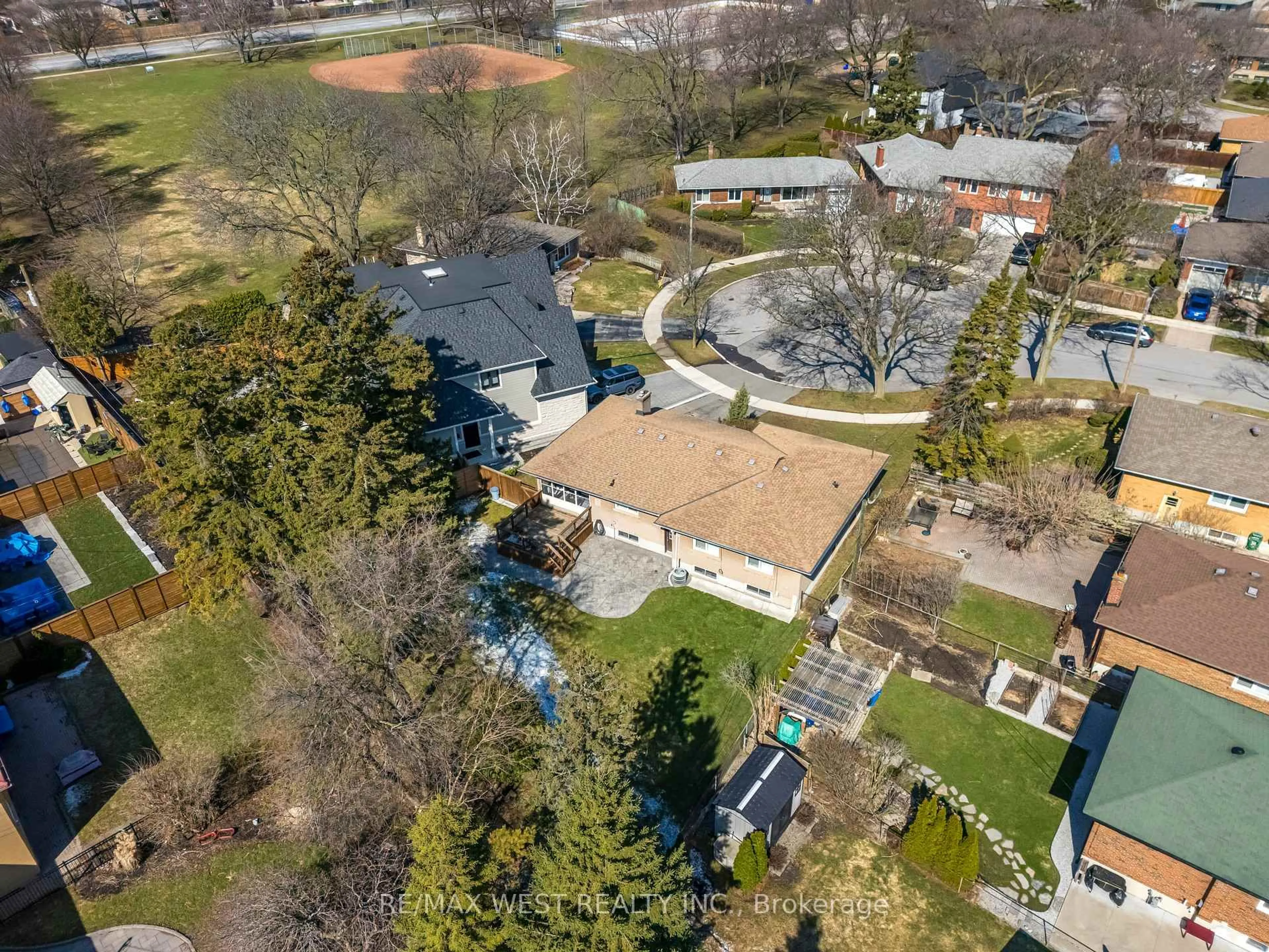 A pic from outside/outdoor area/front of a property/back of a property/a pic from drone, unknown for 6 Prentice Crt, Toronto Ontario M9P 1N2