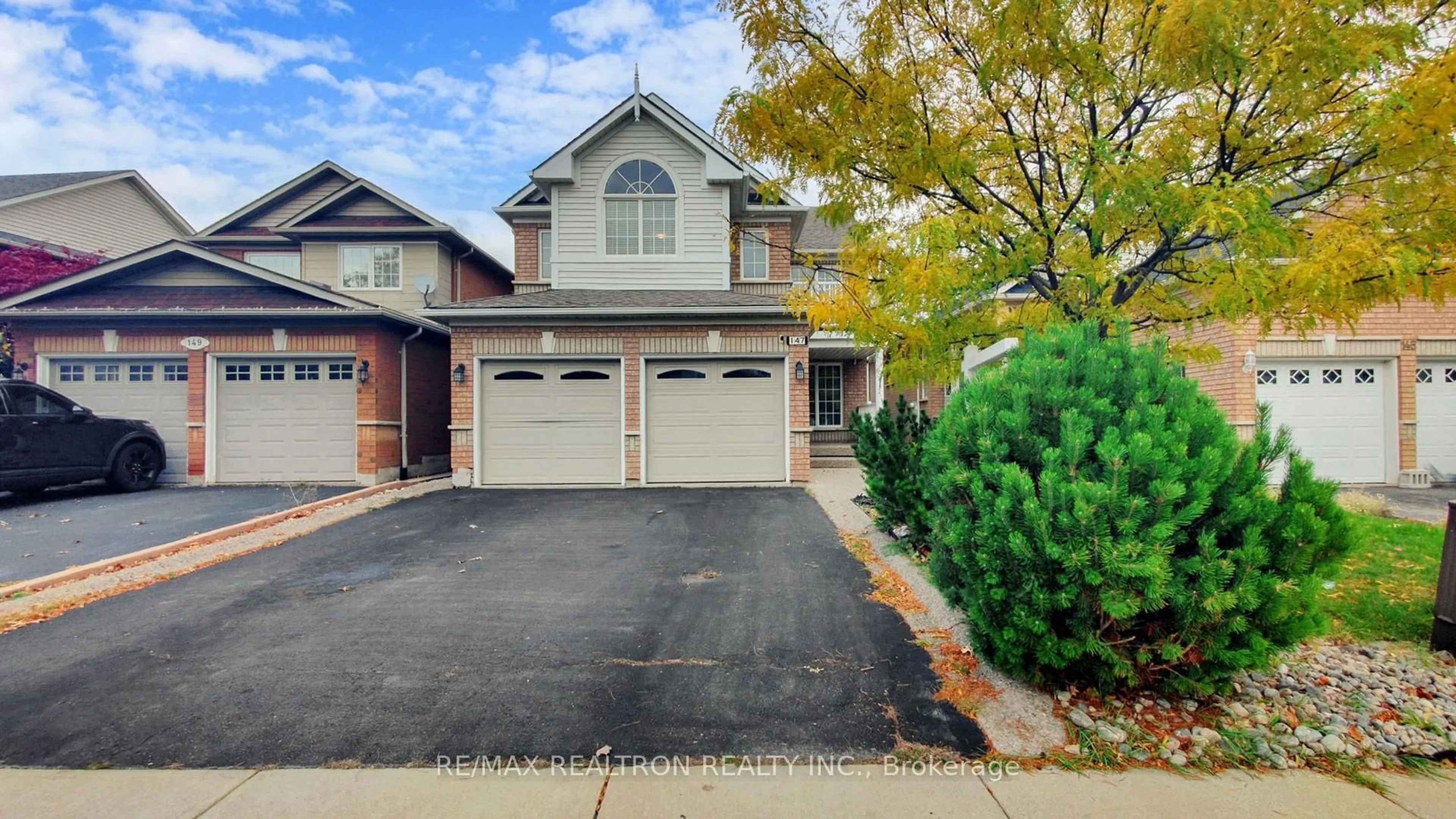 Home with brick exterior material, street for 147 Porchlight Rd, Brampton Ontario L6X 4R7