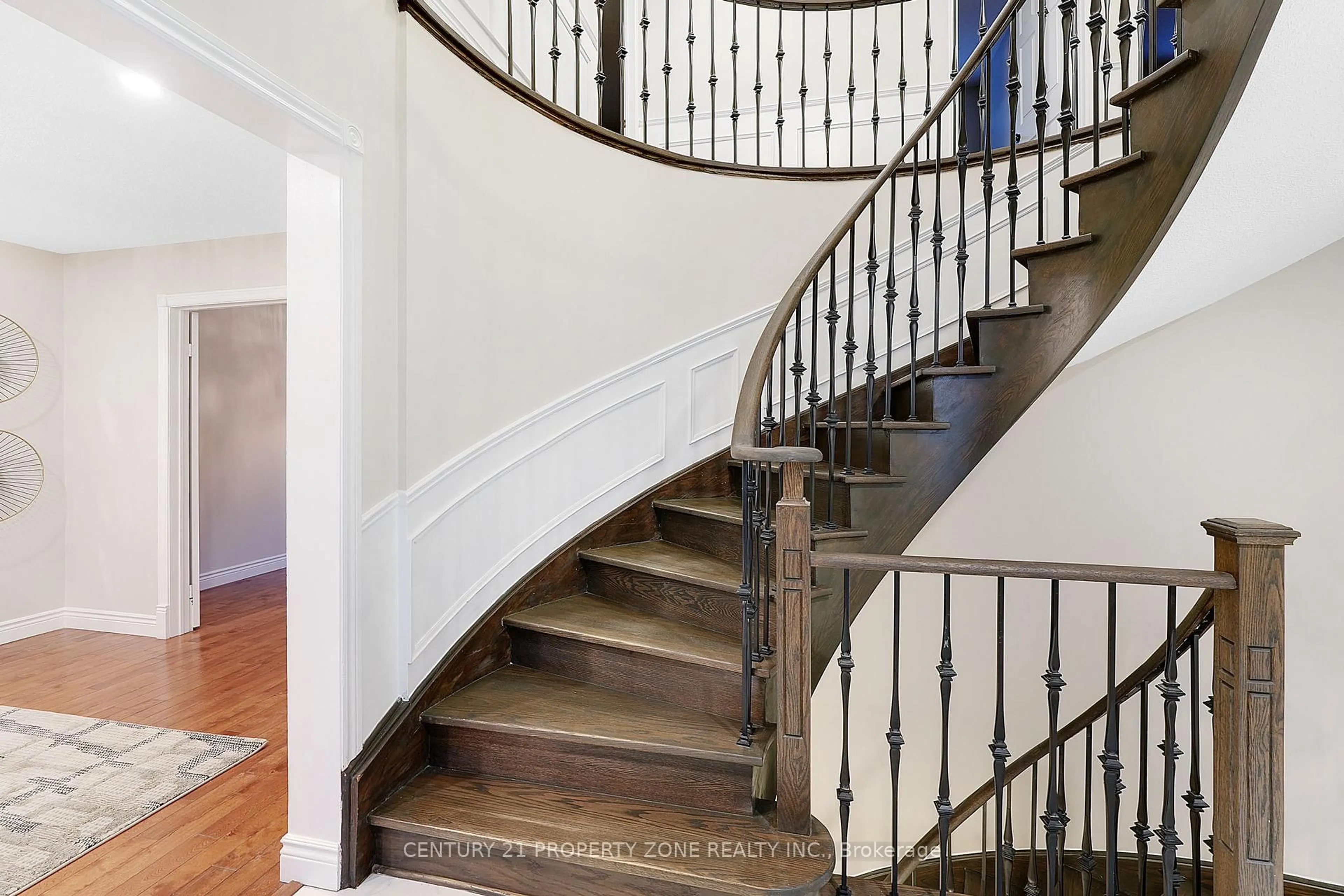 Stairs for 4 Garbutt Cres, Brampton Ontario L6X 3G5