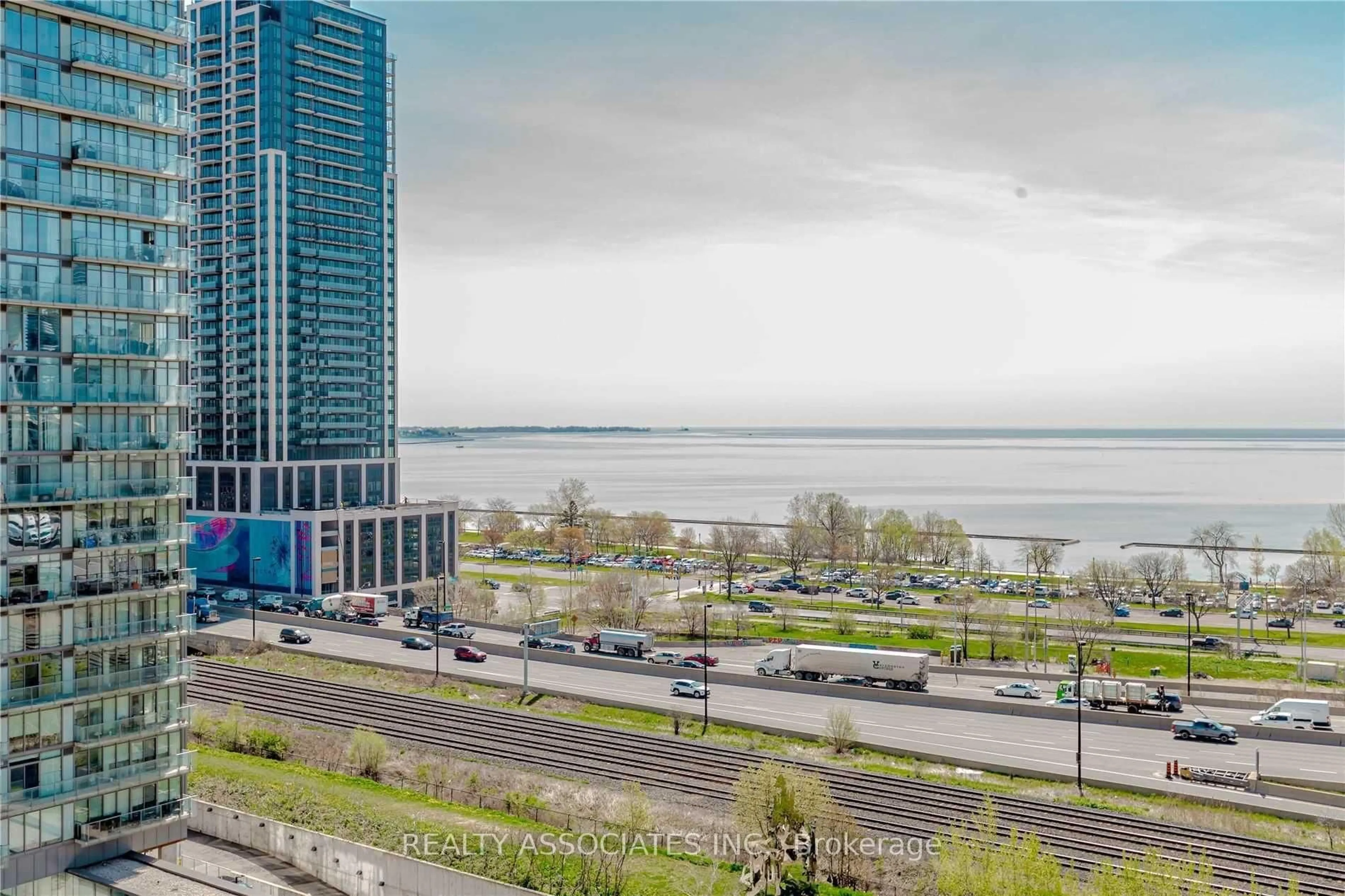 Unknown for 105 The Queensway Way #813, Toronto Ontario M6S 5B5