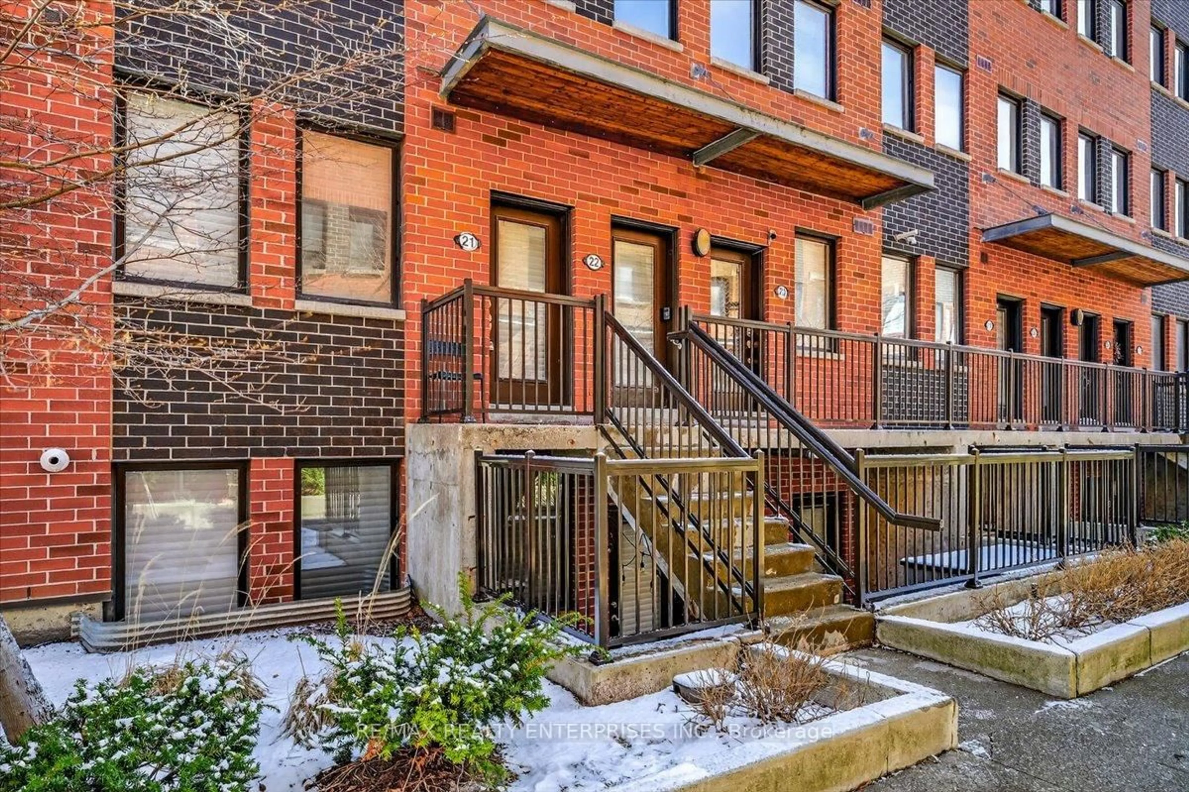 Home with brick exterior material, street for 871 Wilson Ave #21, Toronto Ontario M3K 1E6