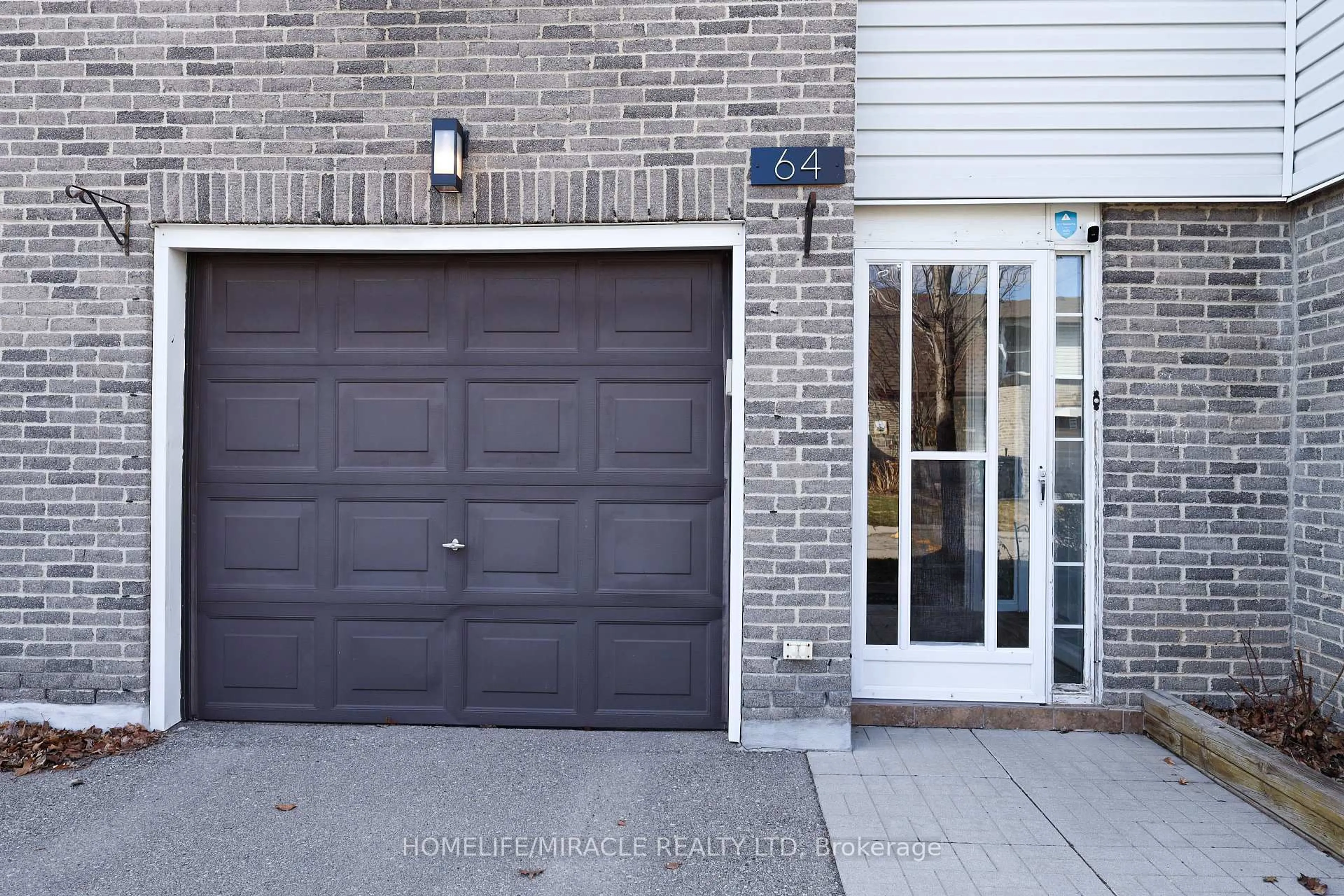 Unknown for 2440 Bromsgrove Rd #64, Mississauga Ontario L5J 4J7