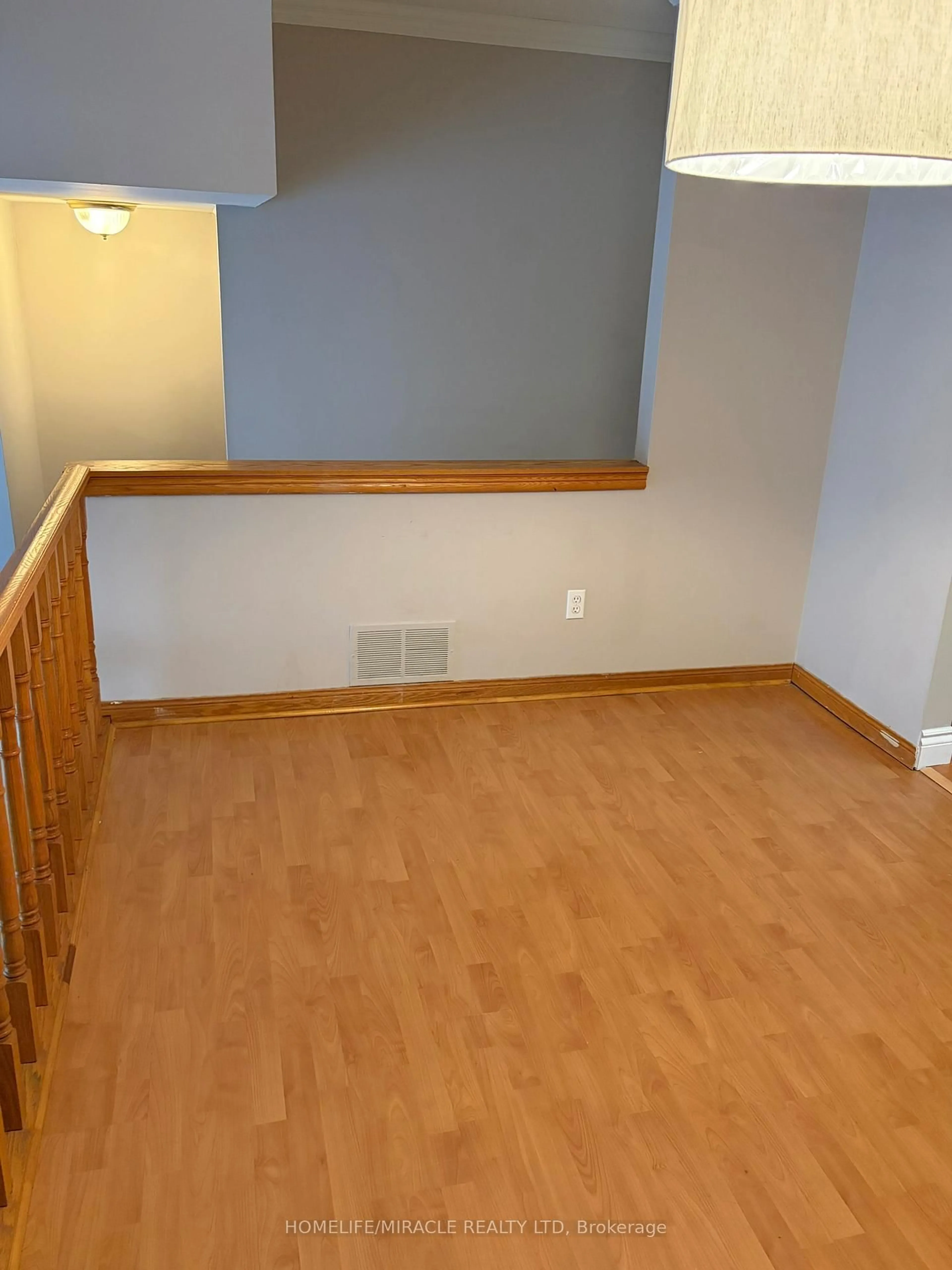 A pic of a room for 400 Bloor St #58, Mississauga Ontario L5A 3M8
