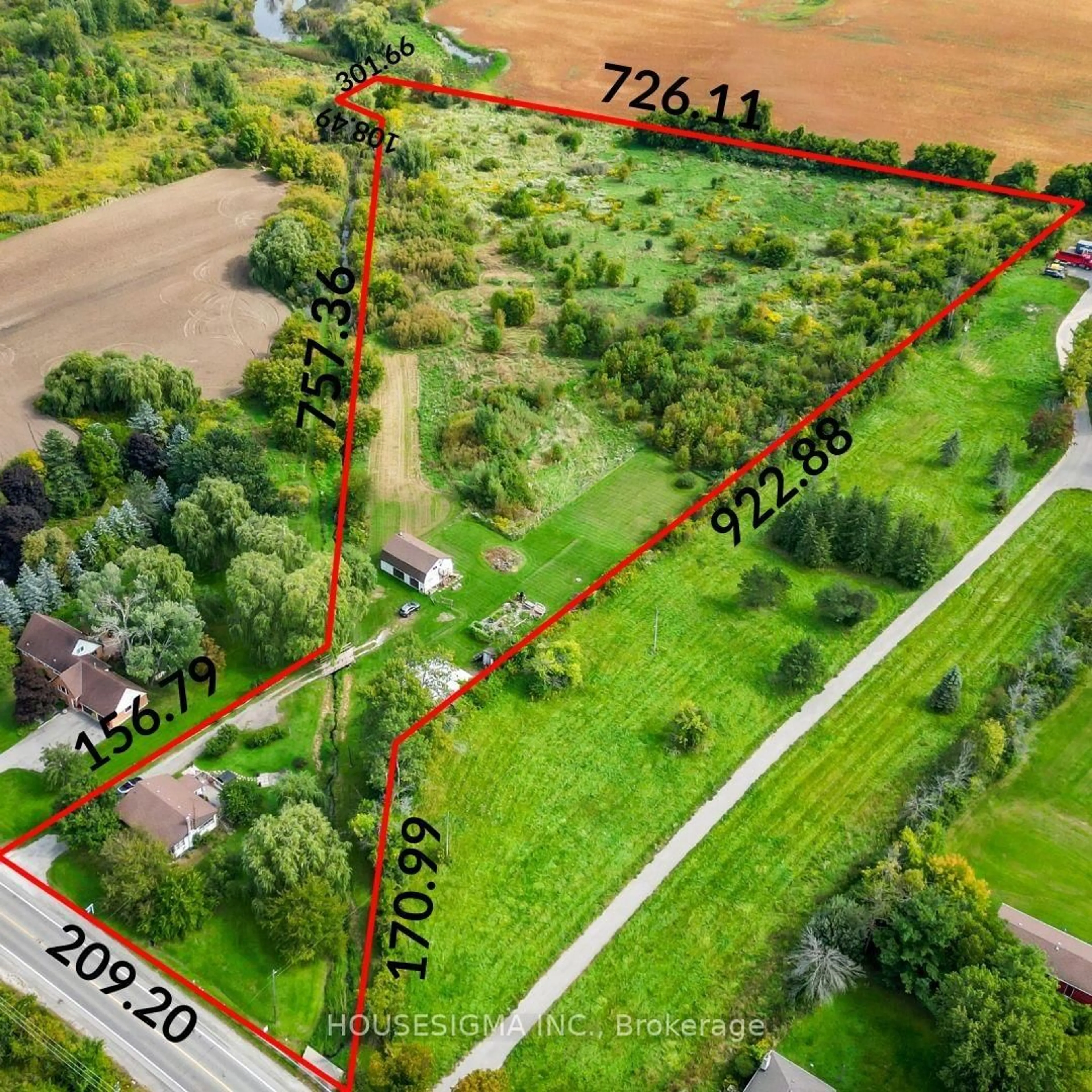 A pic from outside/outdoor area/front of a property/back of a property/a pic from drone, street for 2701 Embleton Rd, Brampton Ontario L6Y 0E8