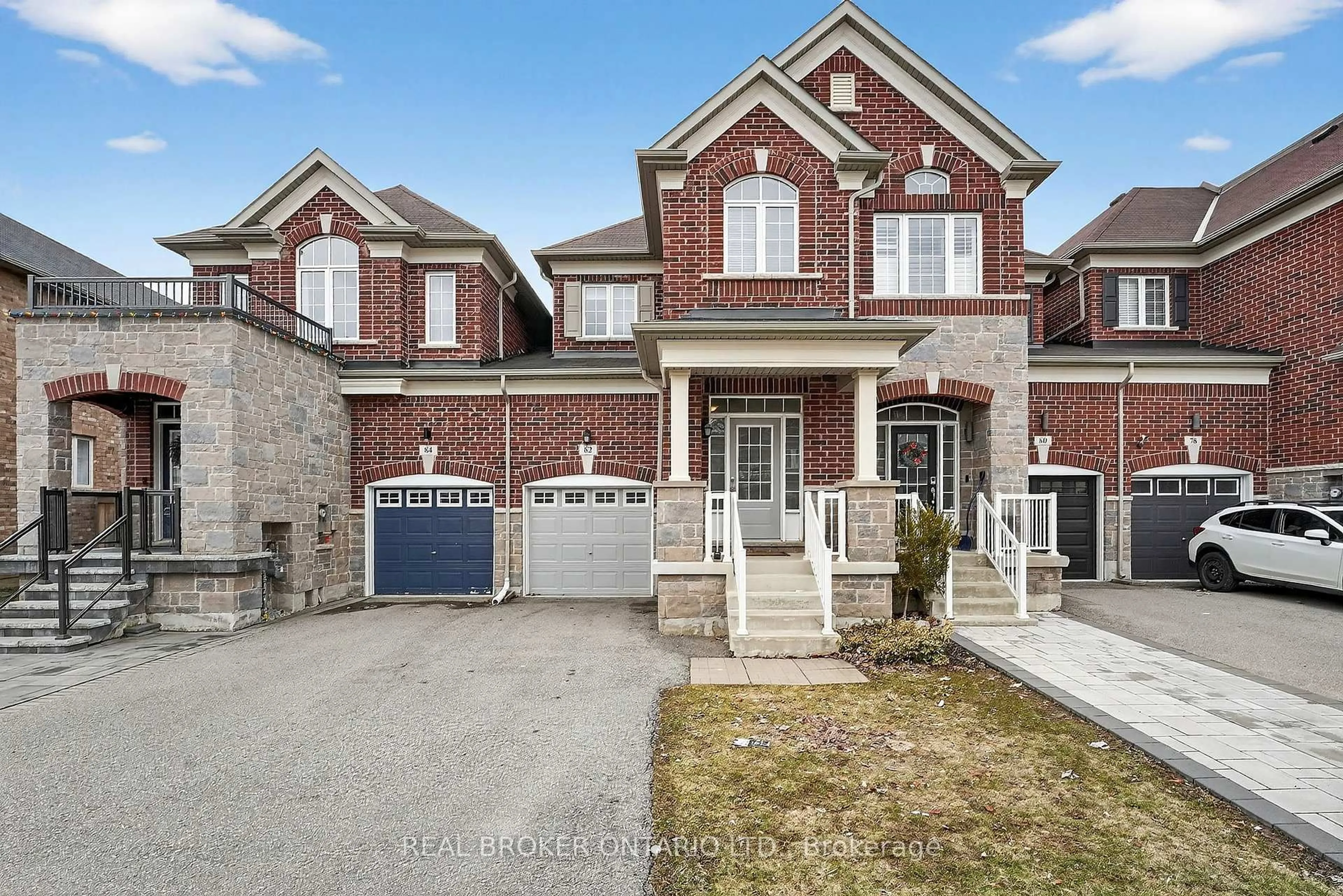 Home with brick exterior material, street for 82 Upper Canada Crt, Halton Hills Ontario L7G 0L2