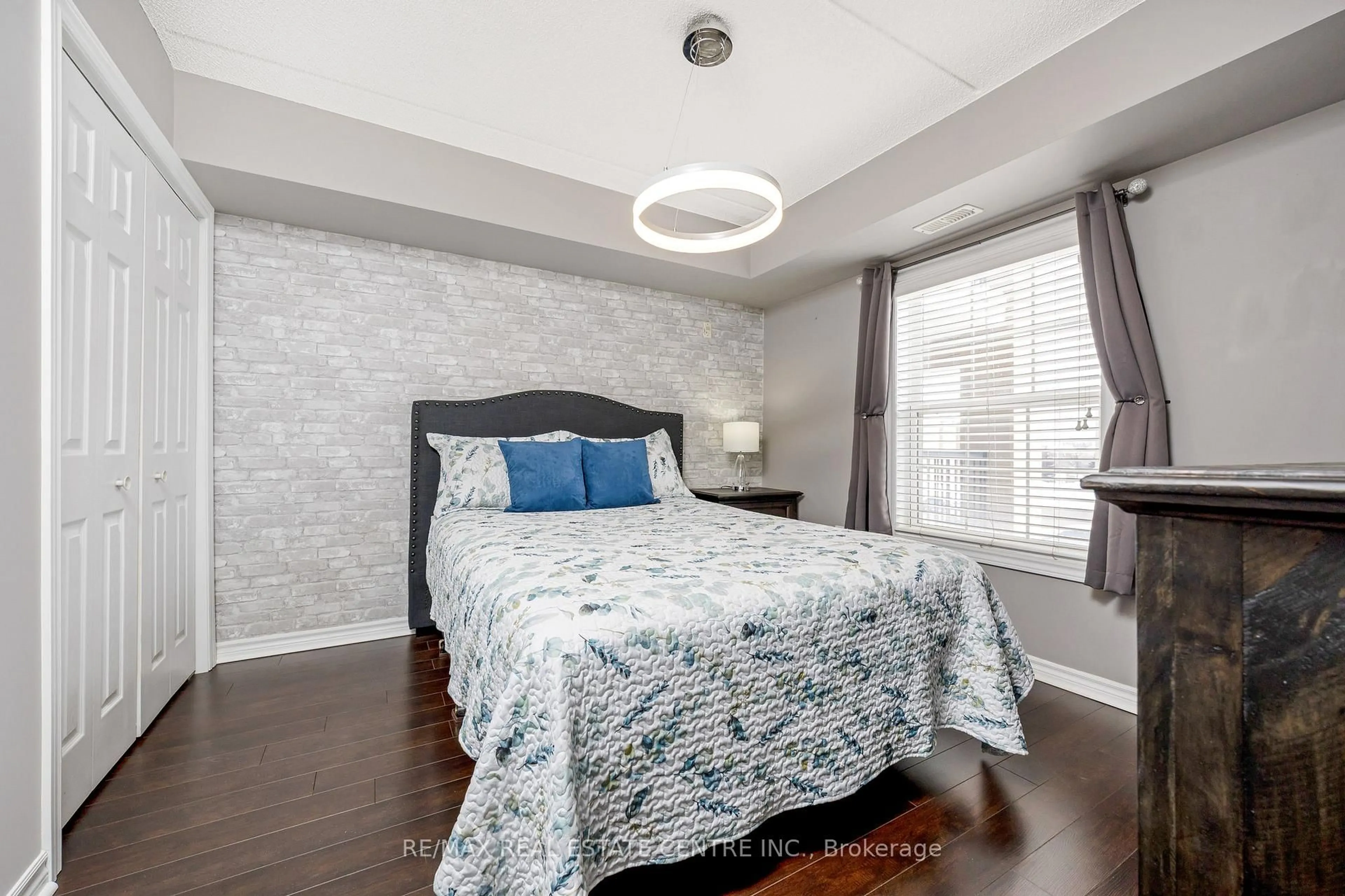 Bedroom with bed, unknown for 1360 Main St #304, Milton Ontario L9T 7S5