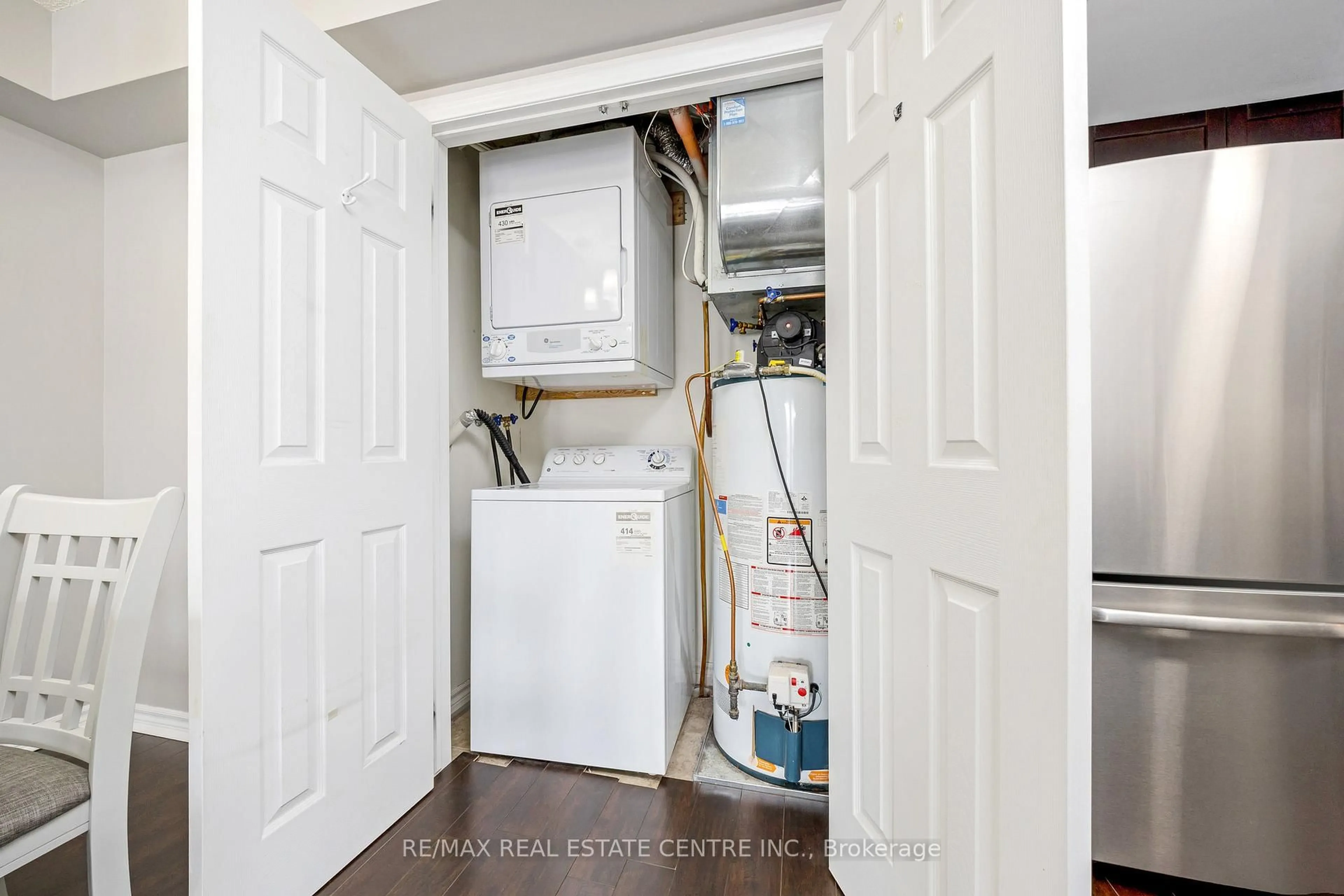 Laundry room for 1360 Main St #304, Milton Ontario L9T 7S5