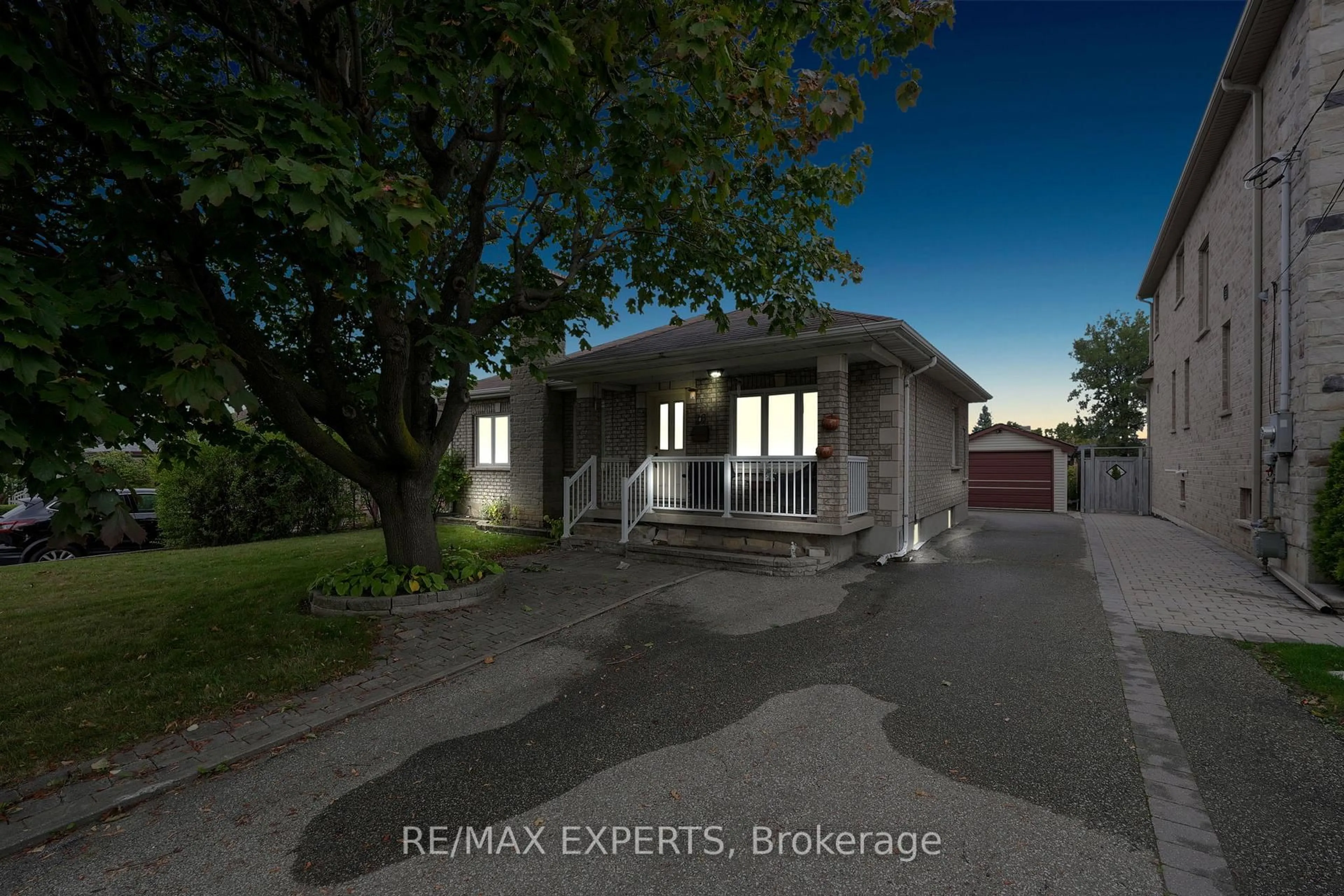 A pic from outside/outdoor area/front of a property/back of a property/a pic from drone, street for 26 Grovedale Ave, Toronto Ontario M6L 1Y6