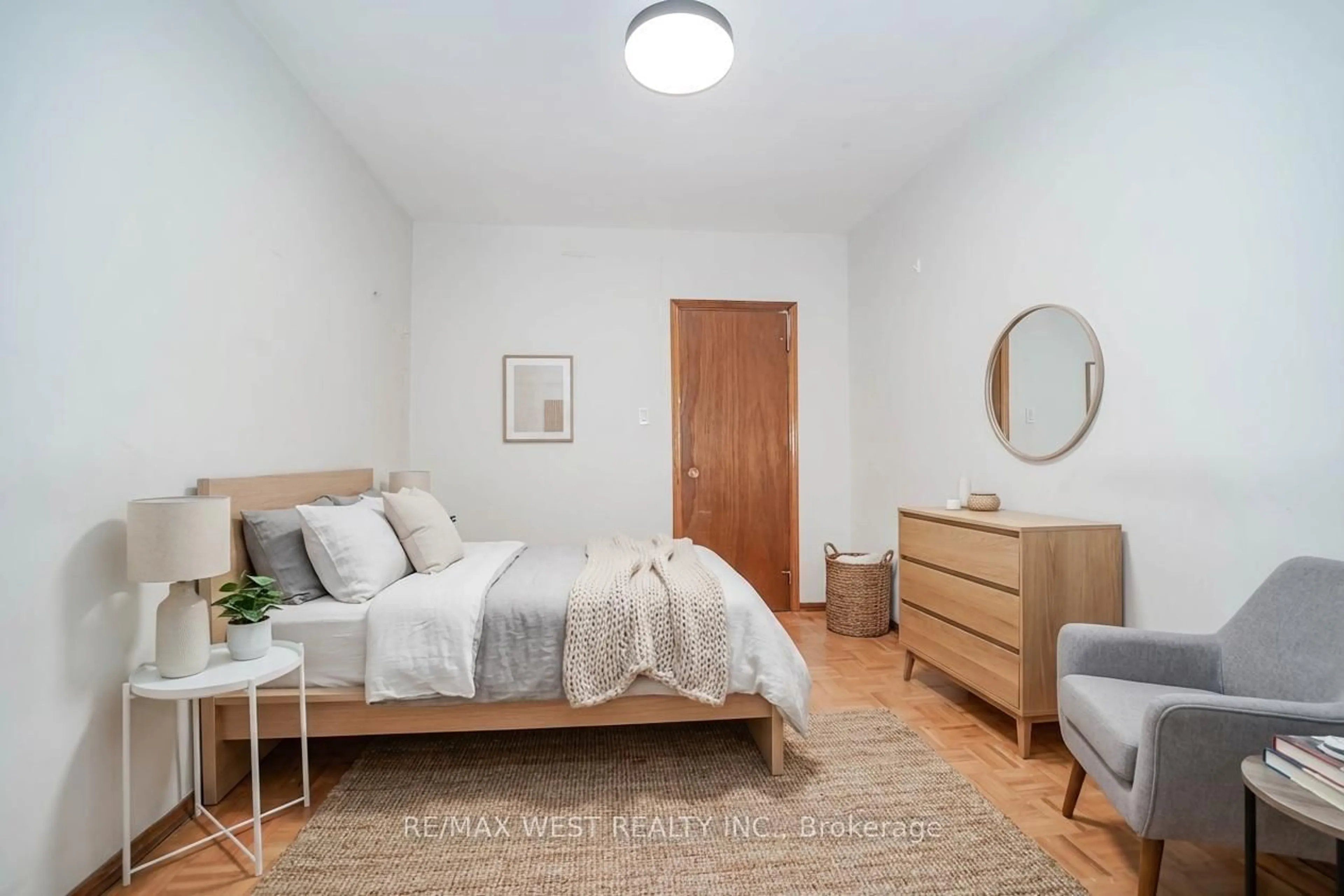 Bedroom with bed, wood/laminate floor for 195 Islington Ave, Toronto Ontario M8V 3B8