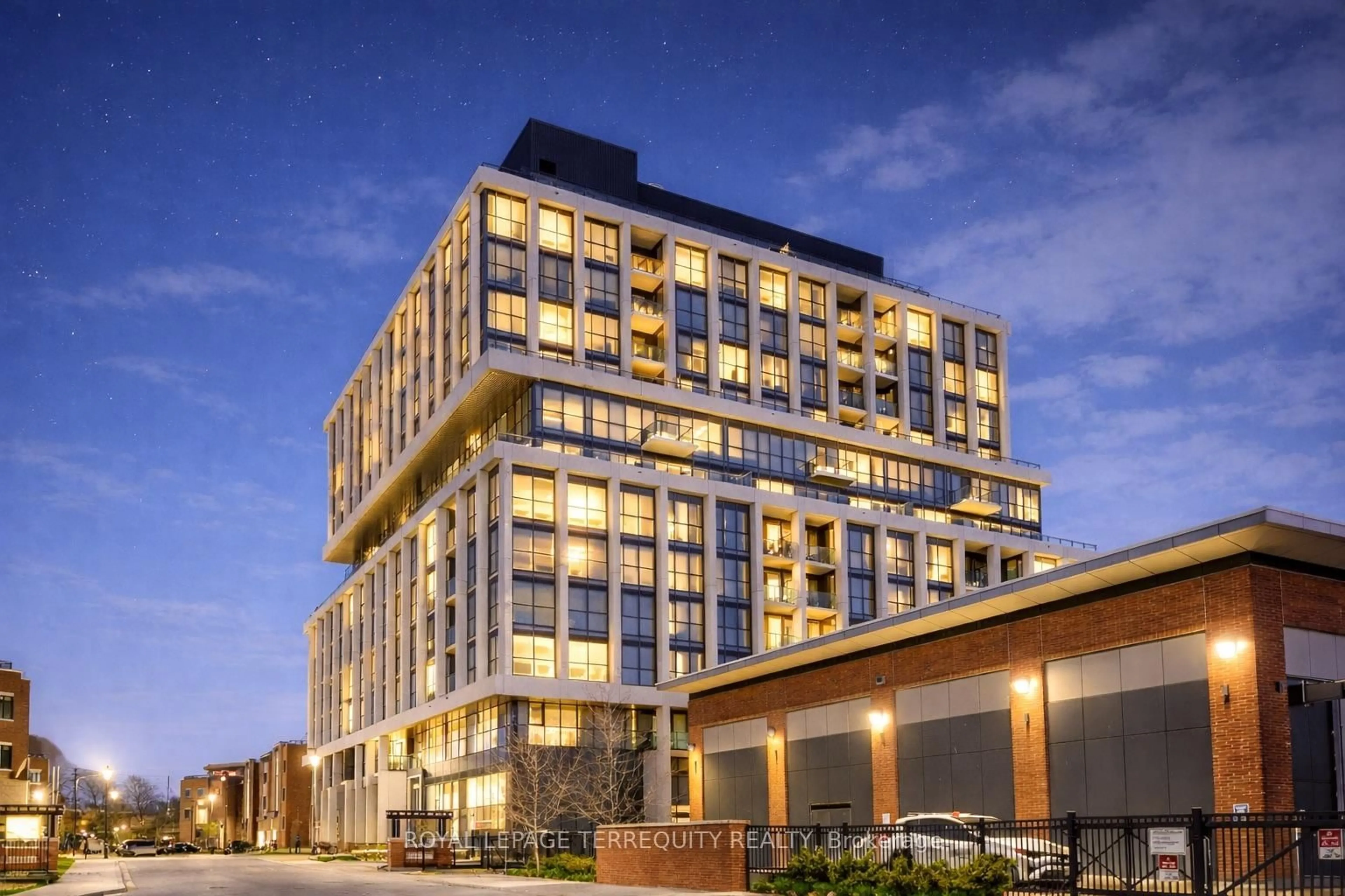 Unknown for 1063 Douglas McCurdy Common #702, Mississauga Ontario L5G 0C5