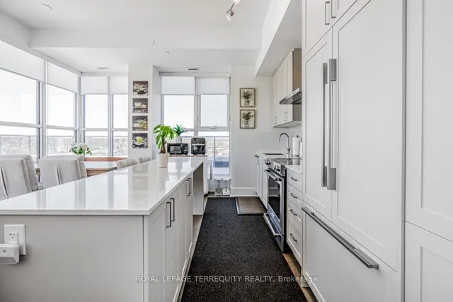 1063 Douglas McCurdy Common #702, Mississauga 4