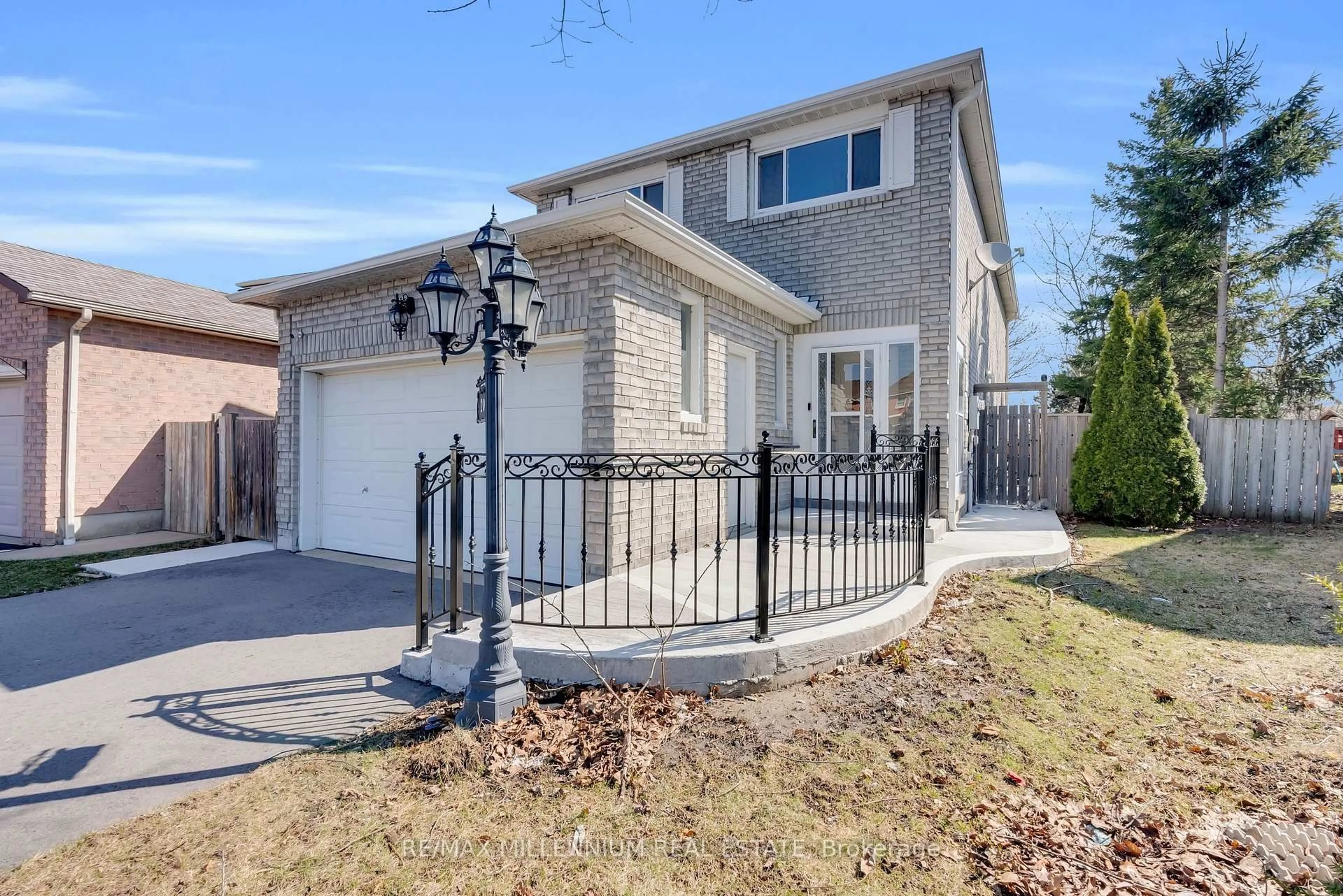 Home with brick exterior material, street for 20 Kesteven Cres, Brampton Ontario L6W 4E1