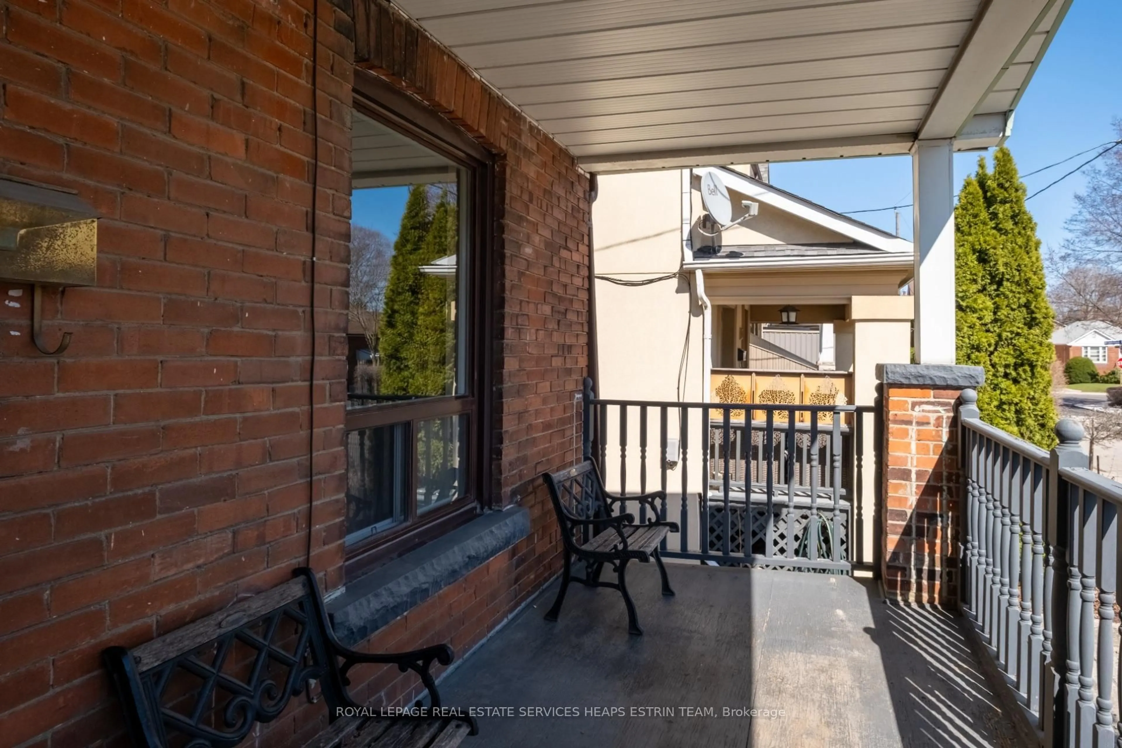 Patio, street for 8 Morland Rd, Toronto Ontario M6S 2M8