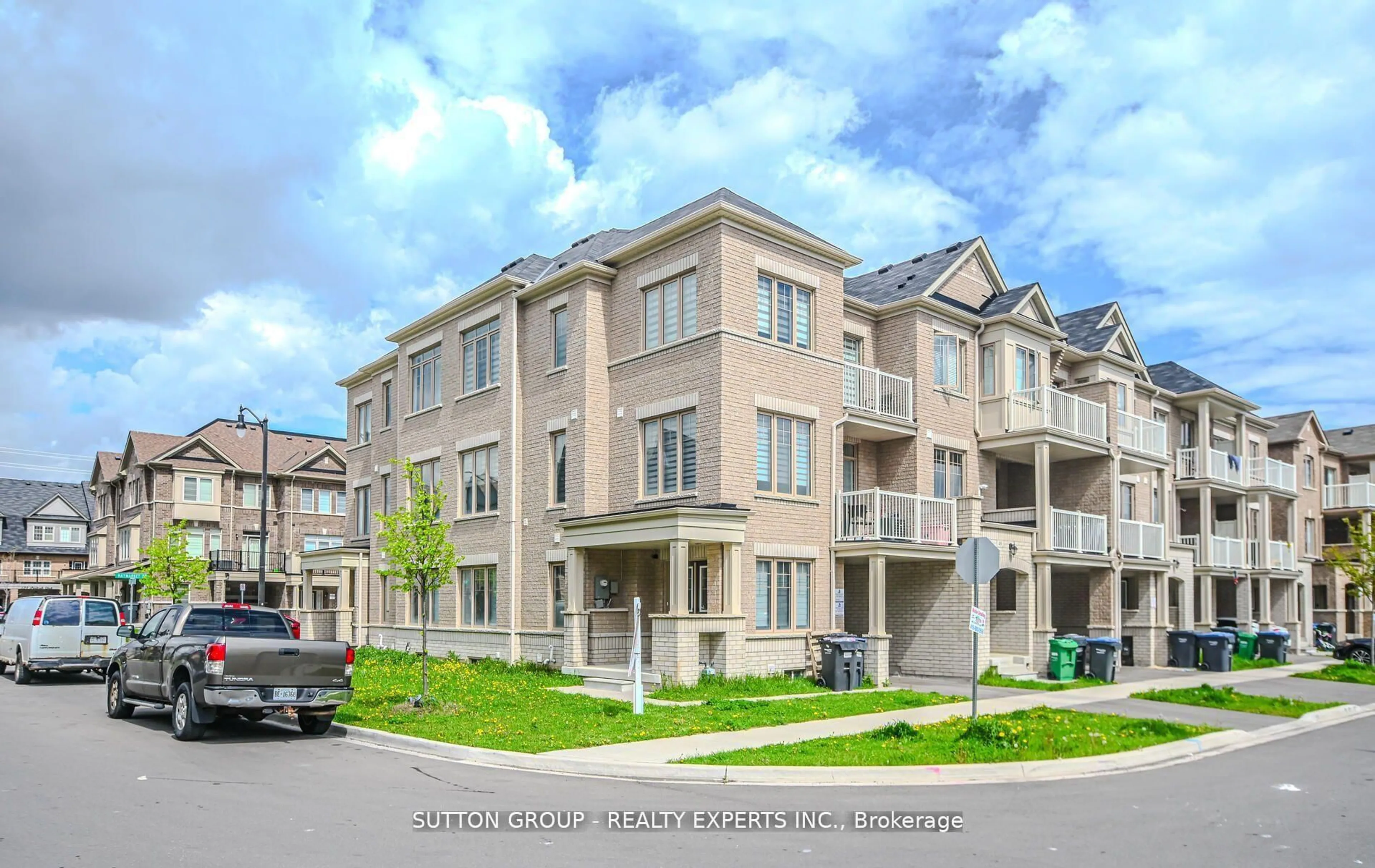 A pic from outside/outdoor area/front of a property/back of a property/a pic from drone, street for 65 Fruitvale Circ, Brampton Ontario L0P 1N0