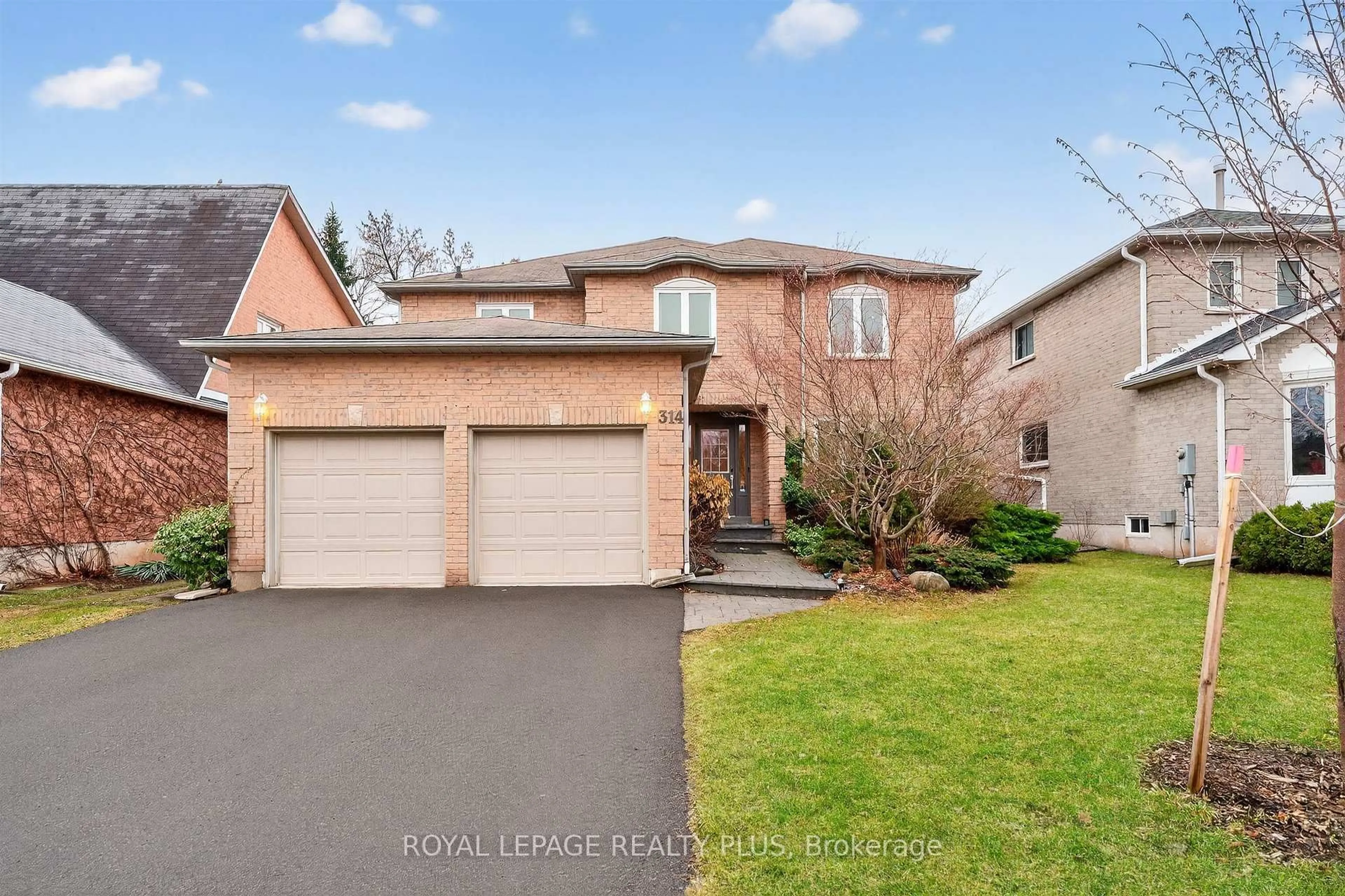 Home with brick exterior material, street for 314 Leacock Ave, Oakville Ontario L6H 5J1