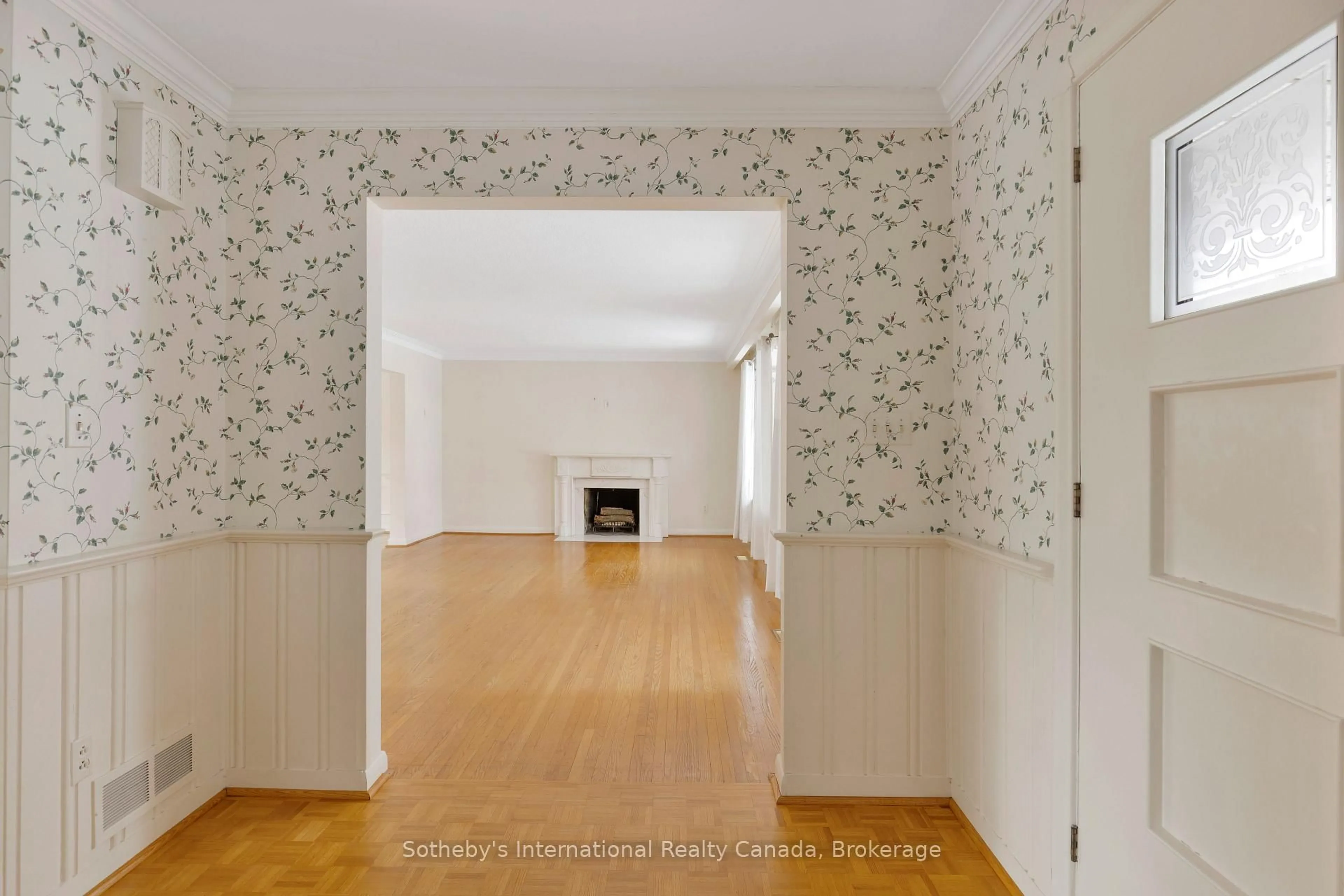 Unknown for 174 Claxton Dr, Oakville Ontario L6J 4N9