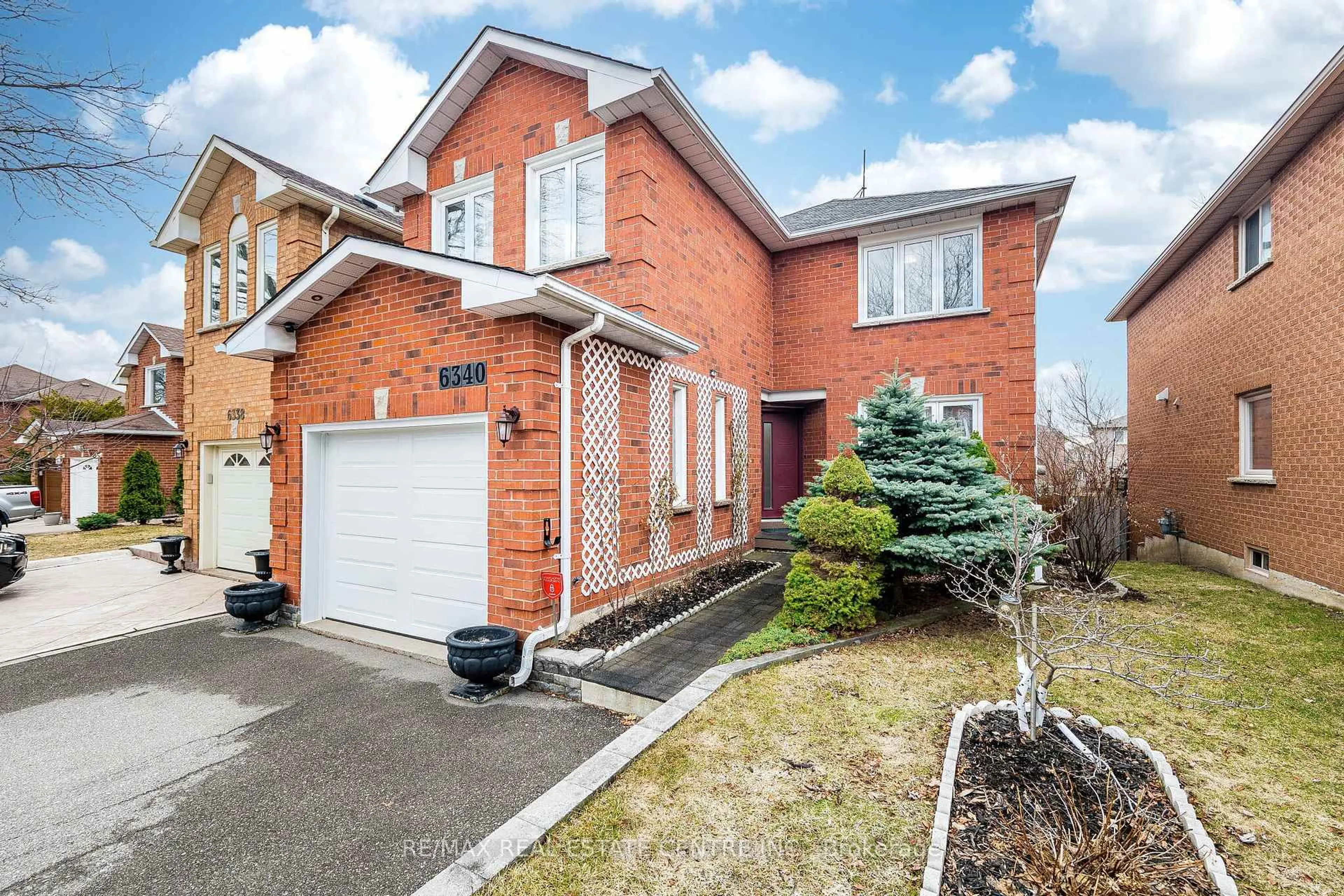 Home with brick exterior material, street for 6340 Longspur Rd, Mississauga Ontario L5N 6G8