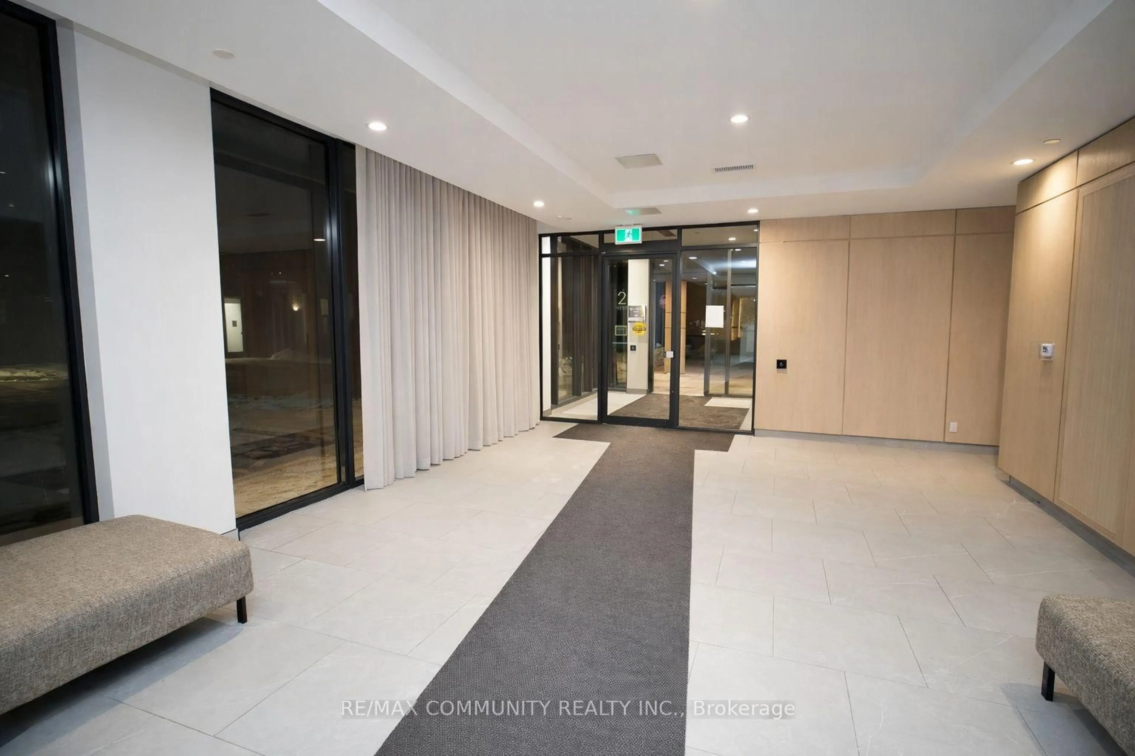 Indoor foyer for 225 Veterans Dr #1206, Brampton Ontario L7A 5L7