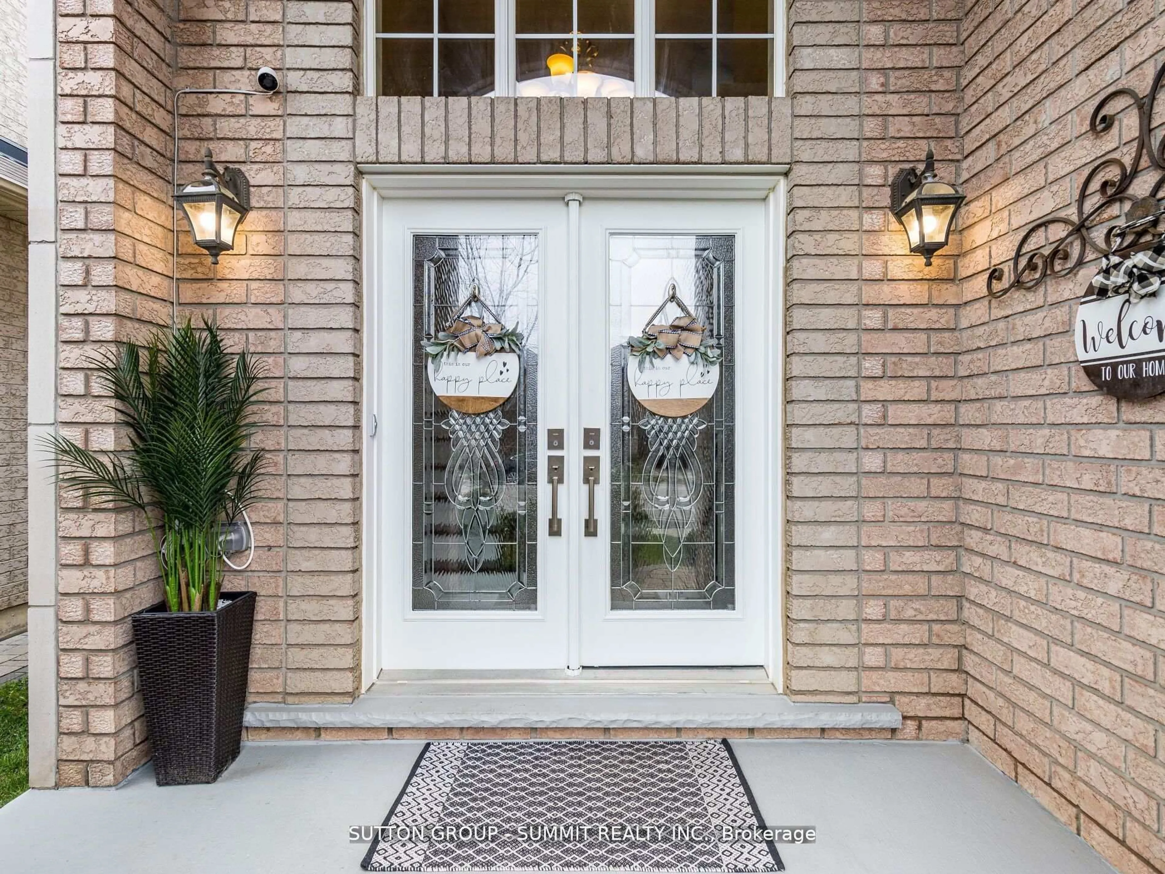 Indoor entryway for 15089 Danby Rd, Halton Hills Ontario L7G 0B1