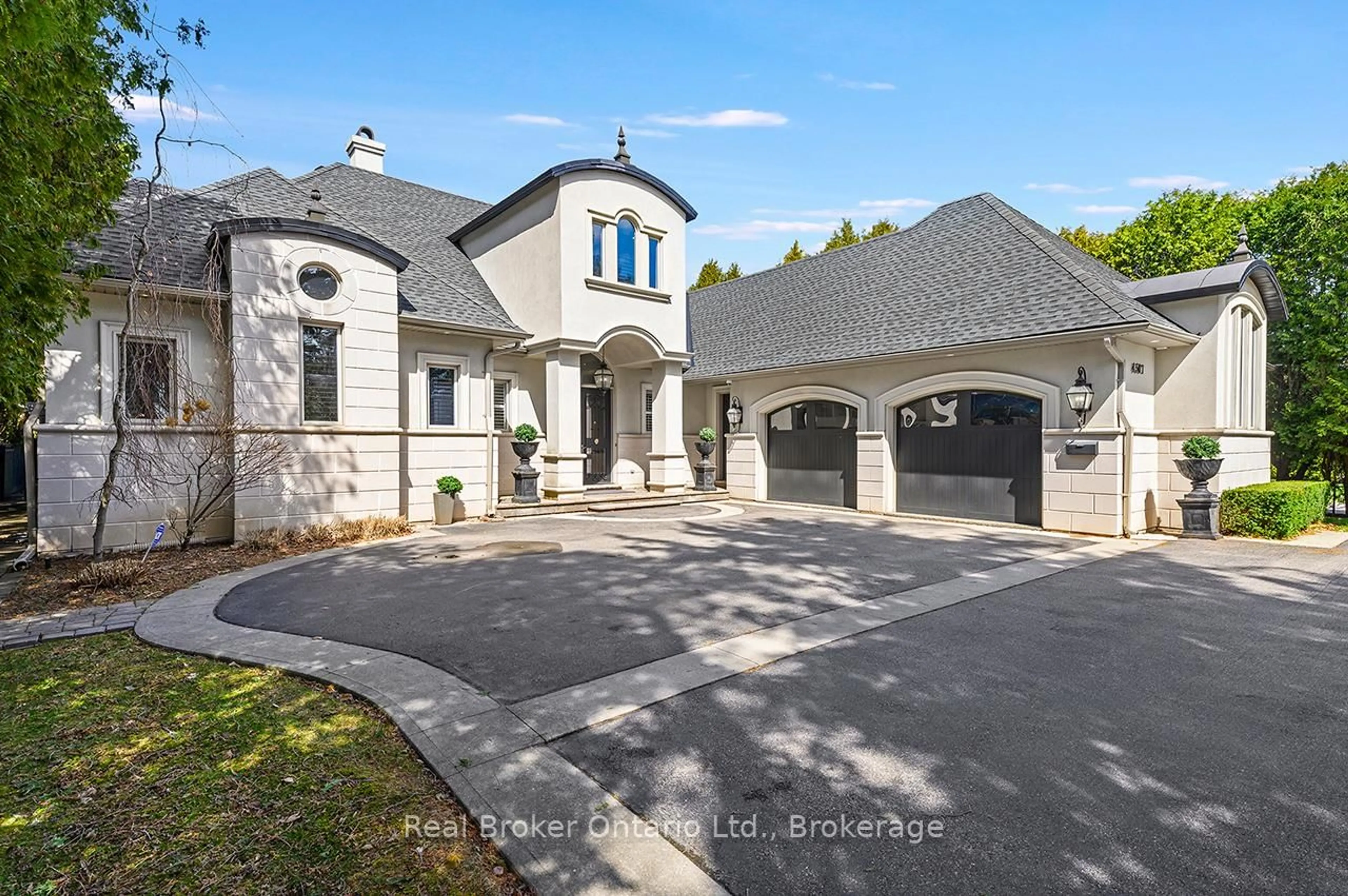 Home with brick exterior material, street for 4507 Lakeshore Rd, Burlington Ontario L7L 1B3