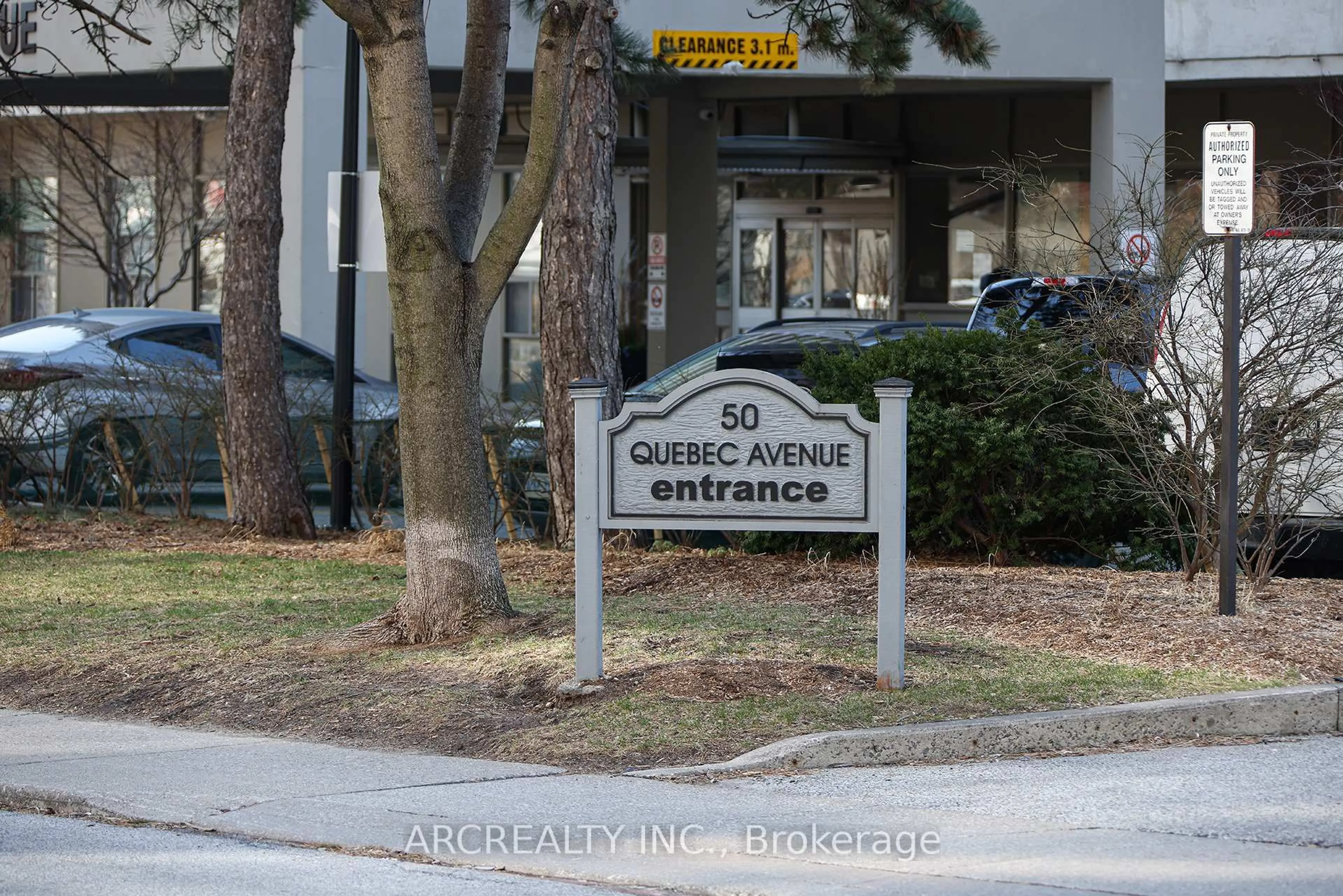 Parking for 50 Quebec Ave #2401, Toronto Ontario M6P 4B4