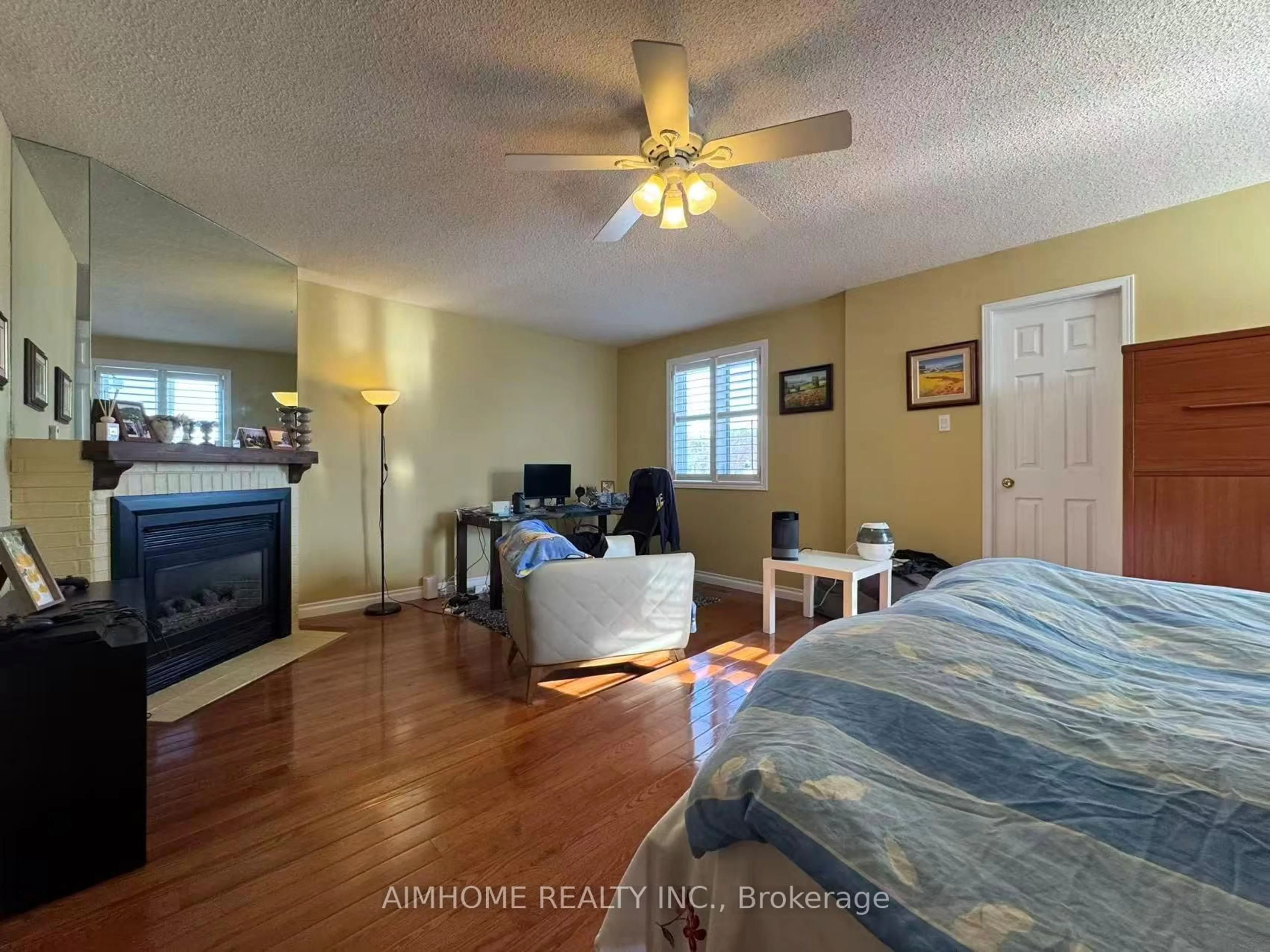 A pic of a room for 2205 SOUTH MILLWAY #60, Mississauga Ontario L5L 3T2