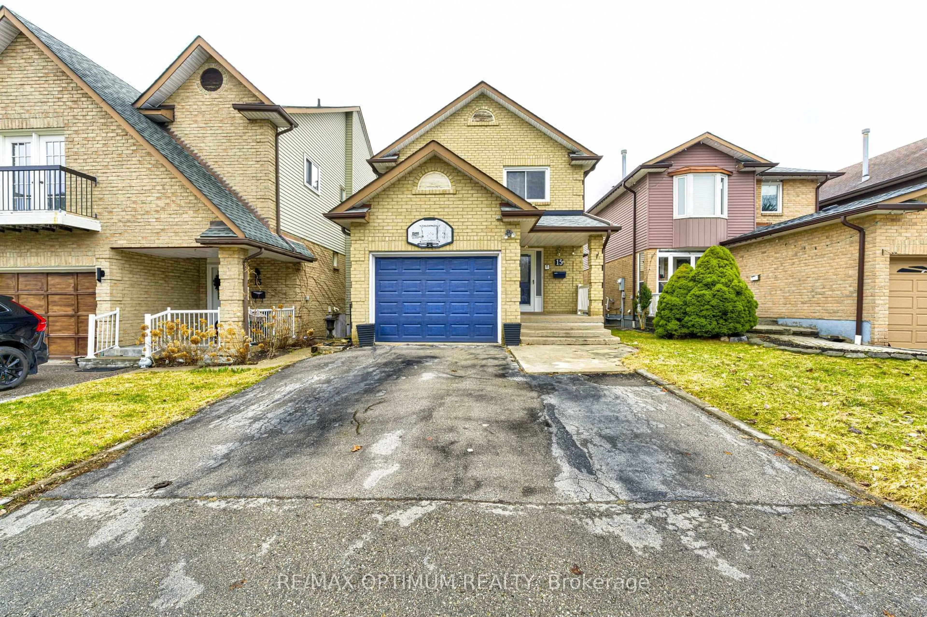 Unknown for 15 Rosebud Ave, Brampton Ontario L6X 2W4