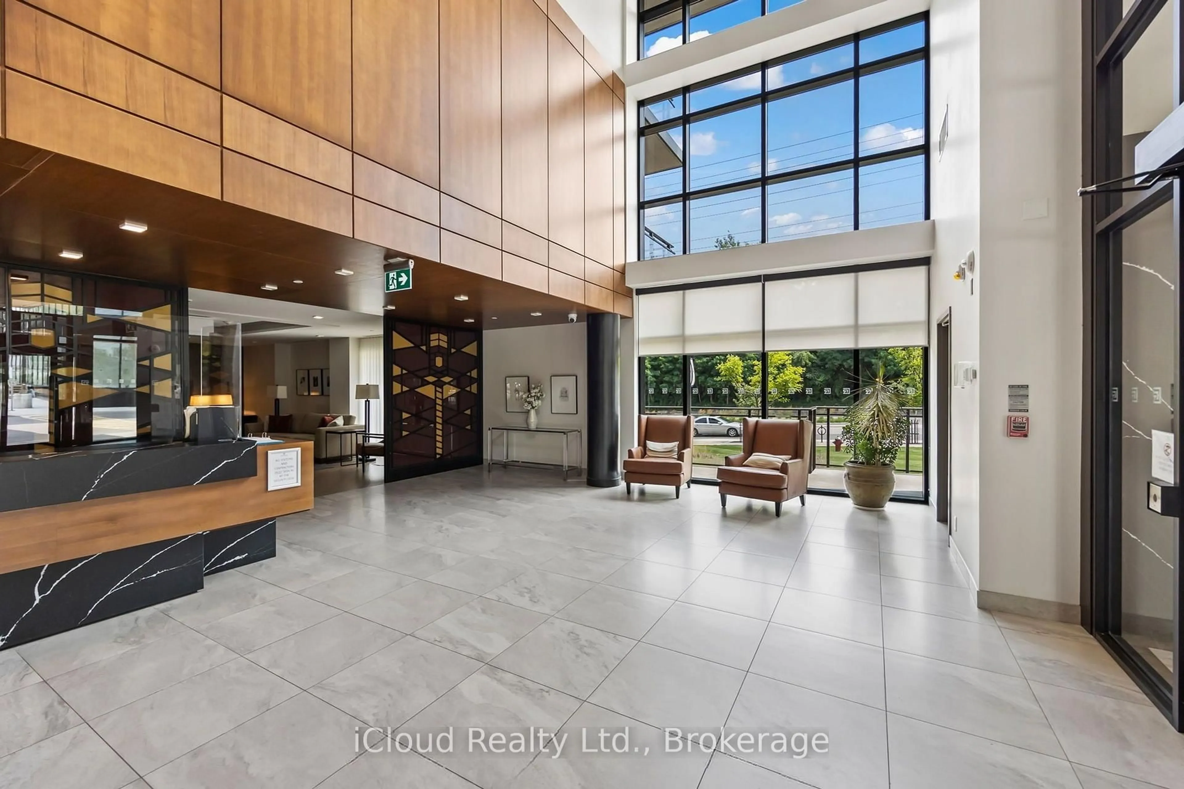 Unknown for 1575 Lakeshore Rd #354, Mississauga Ontario L5J 0B1