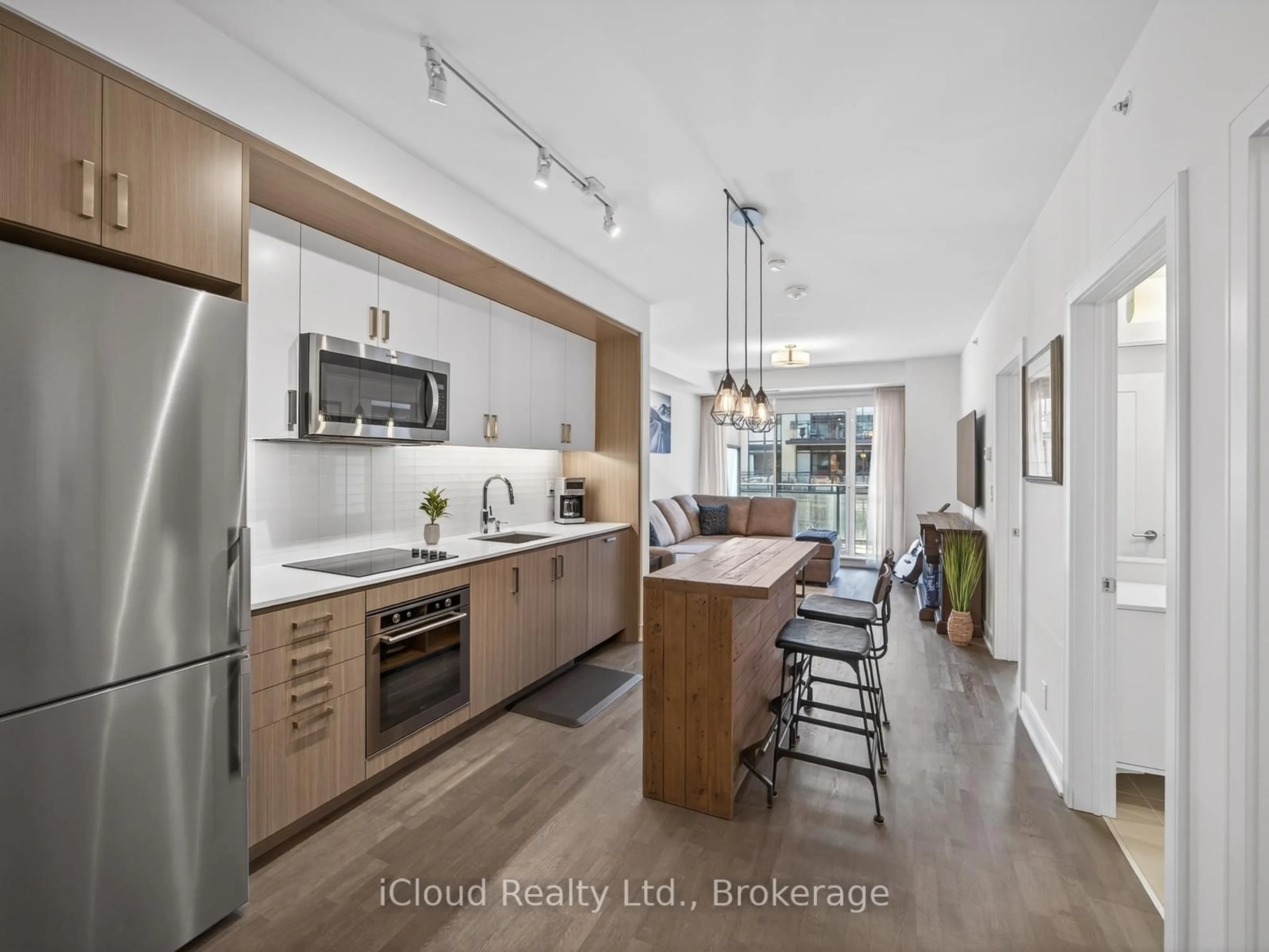 Open concept kitchen, unknown for 1575 Lakeshore Rd #354, Mississauga Ontario L5J 0B1