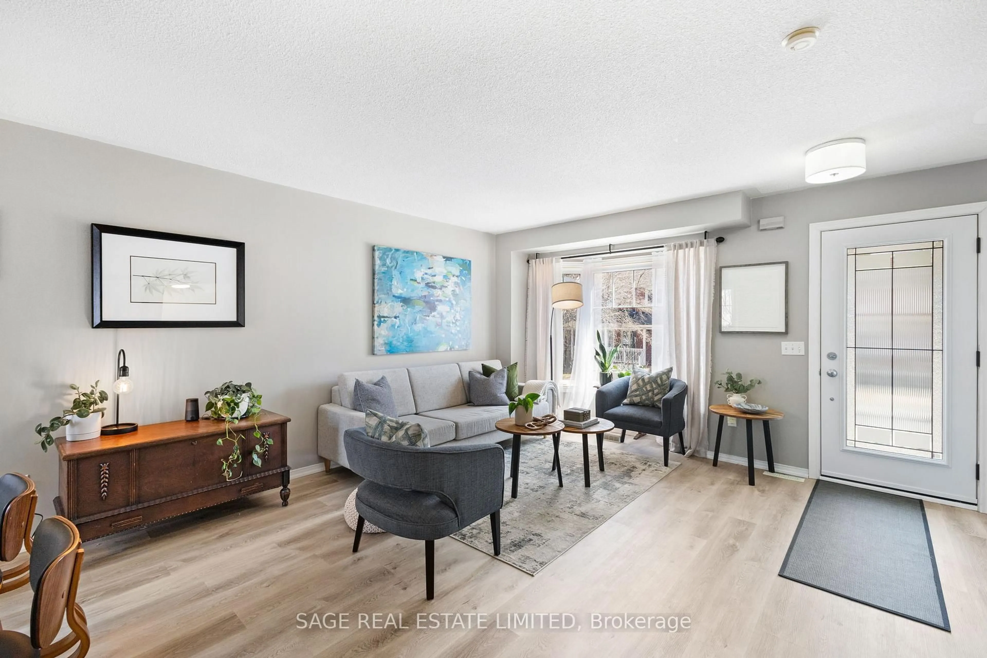 Living room with furniture, unknown for 307 Balsam St, Orangeville Ontario L9W 4X6