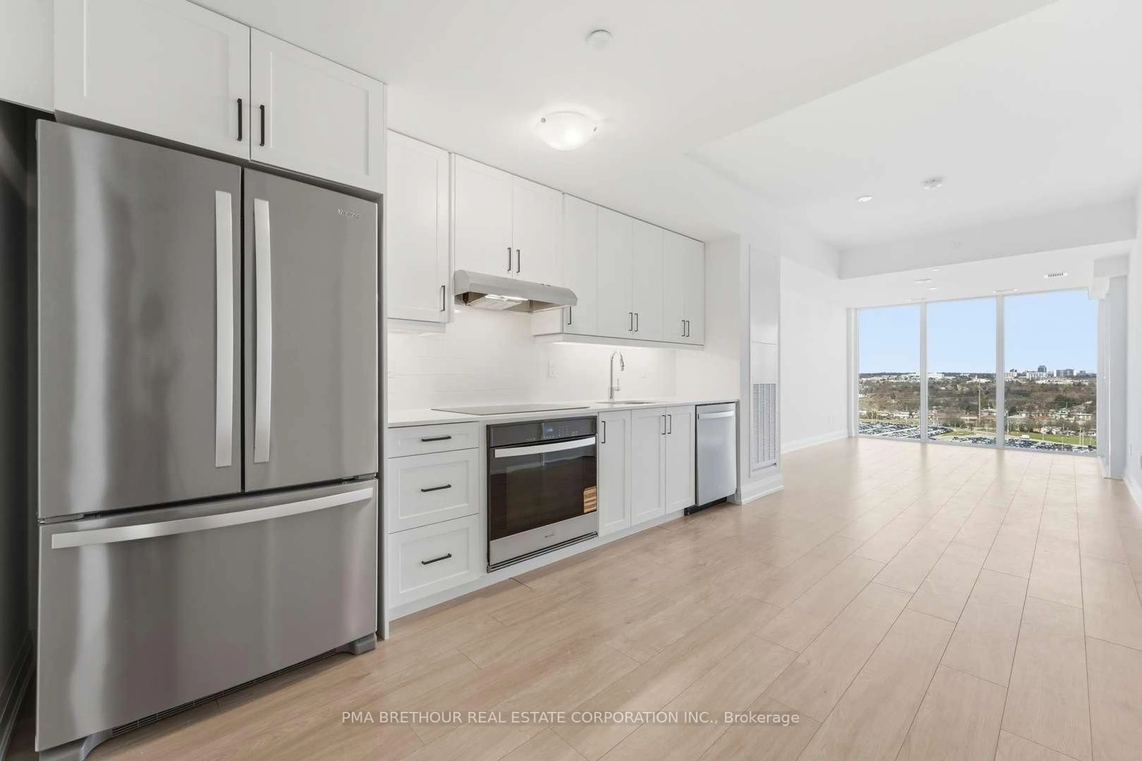 Open concept kitchen, unknown for 1035 Southdown Rd #1811, Mississauga Ontario L5J 0A2