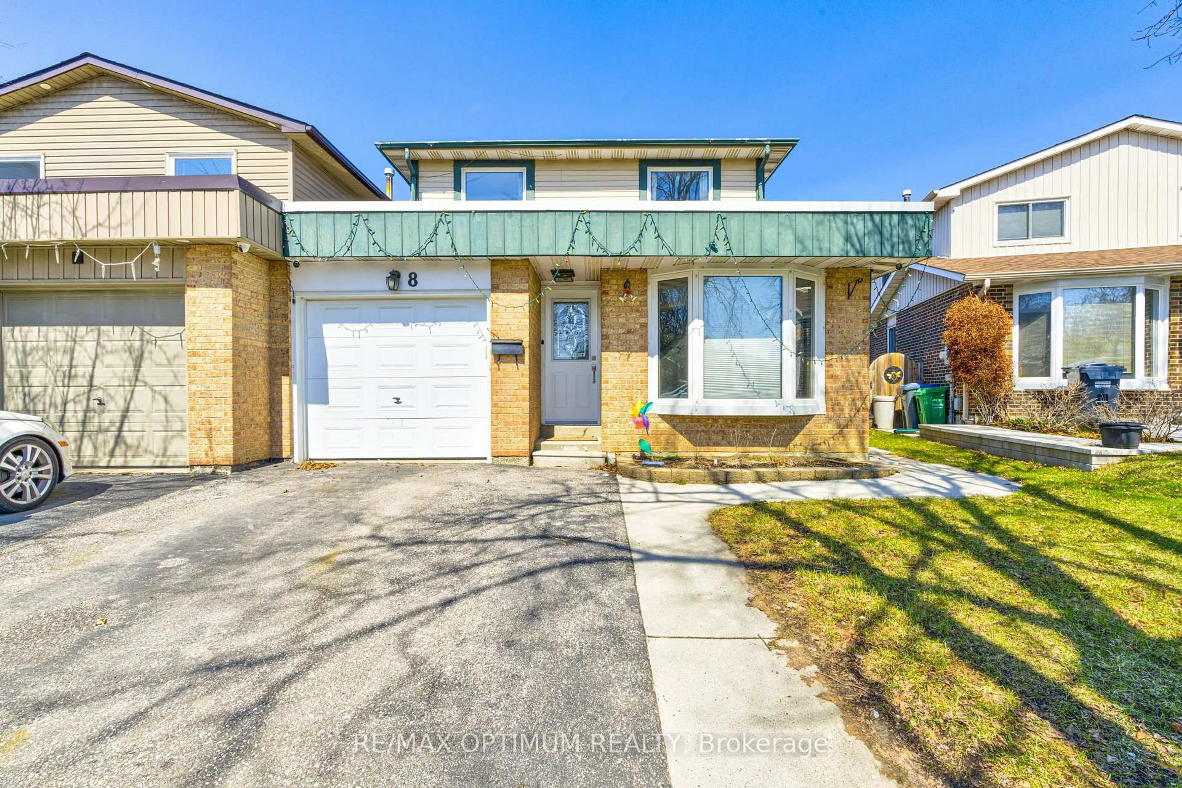 Home with brick exterior material, street for 8 Joanne Crt, Brampton Ontario L6Y 2J8