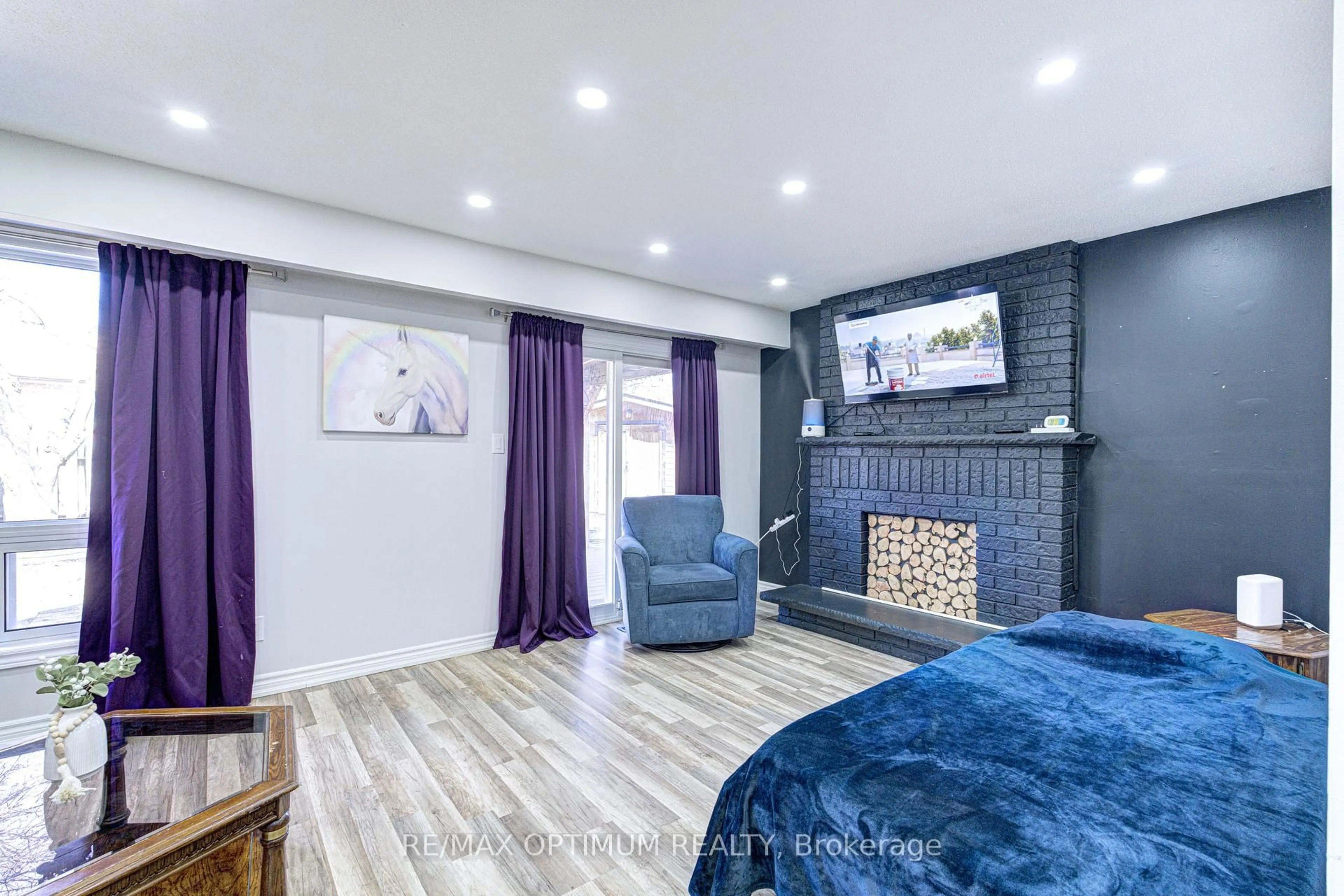 Unknown for 8 Joanne Crt, Brampton Ontario L6Y 2J8