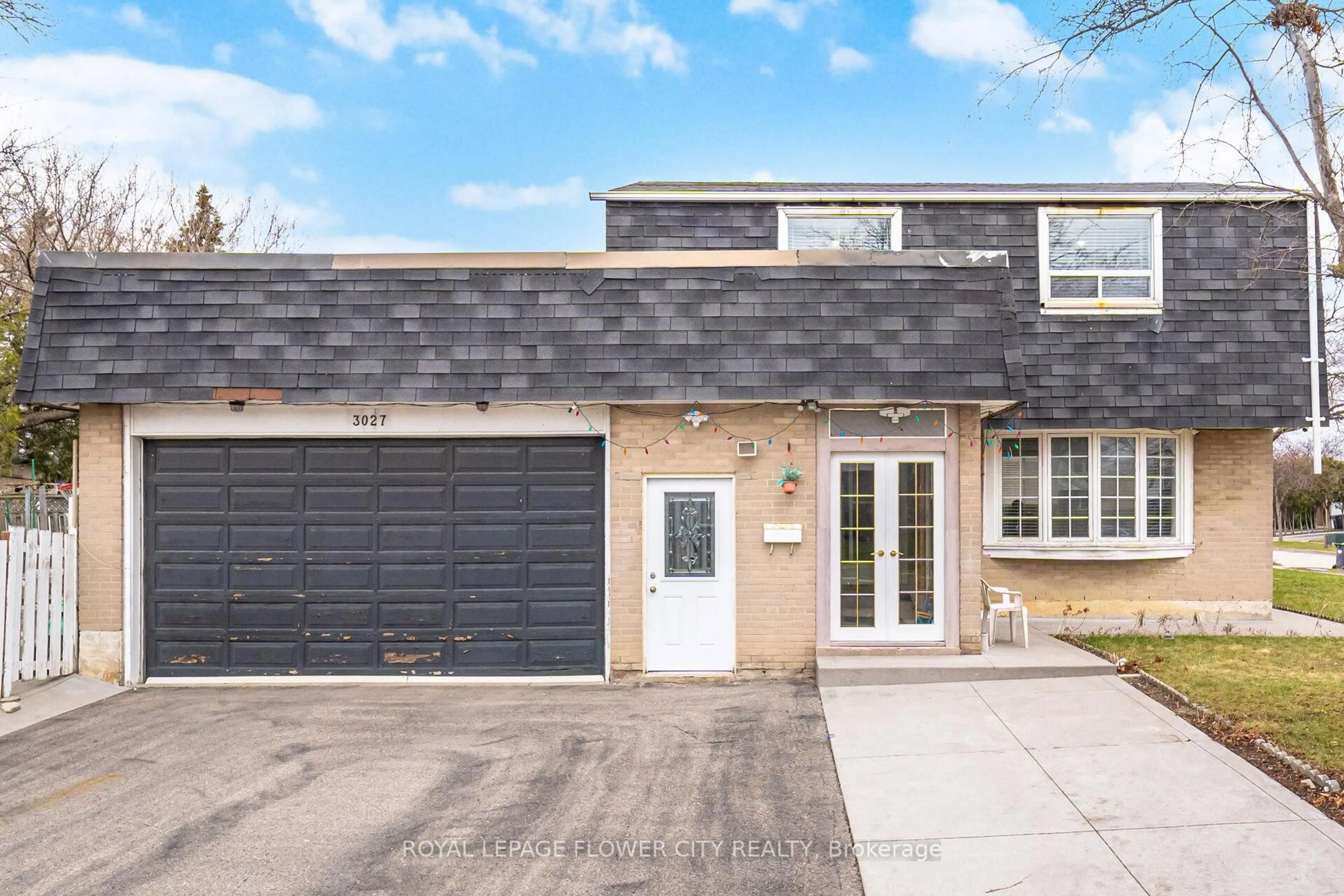 Unknown for 3027 Coral Dr, Mississauga Ontario L4T 1Z2