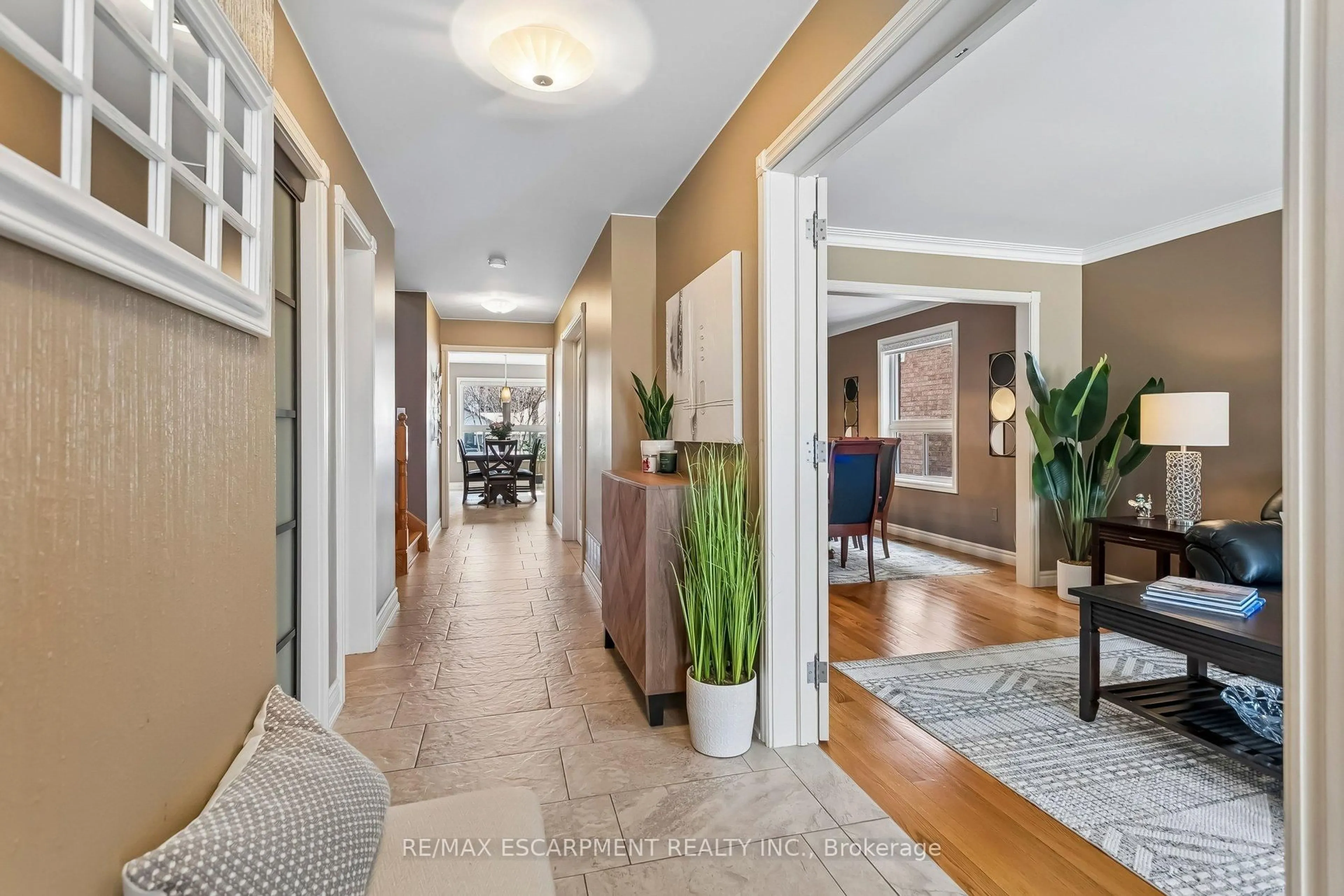 Indoor entryway for 63 Wendell Ave, Toronto Ontario M9N 3K8