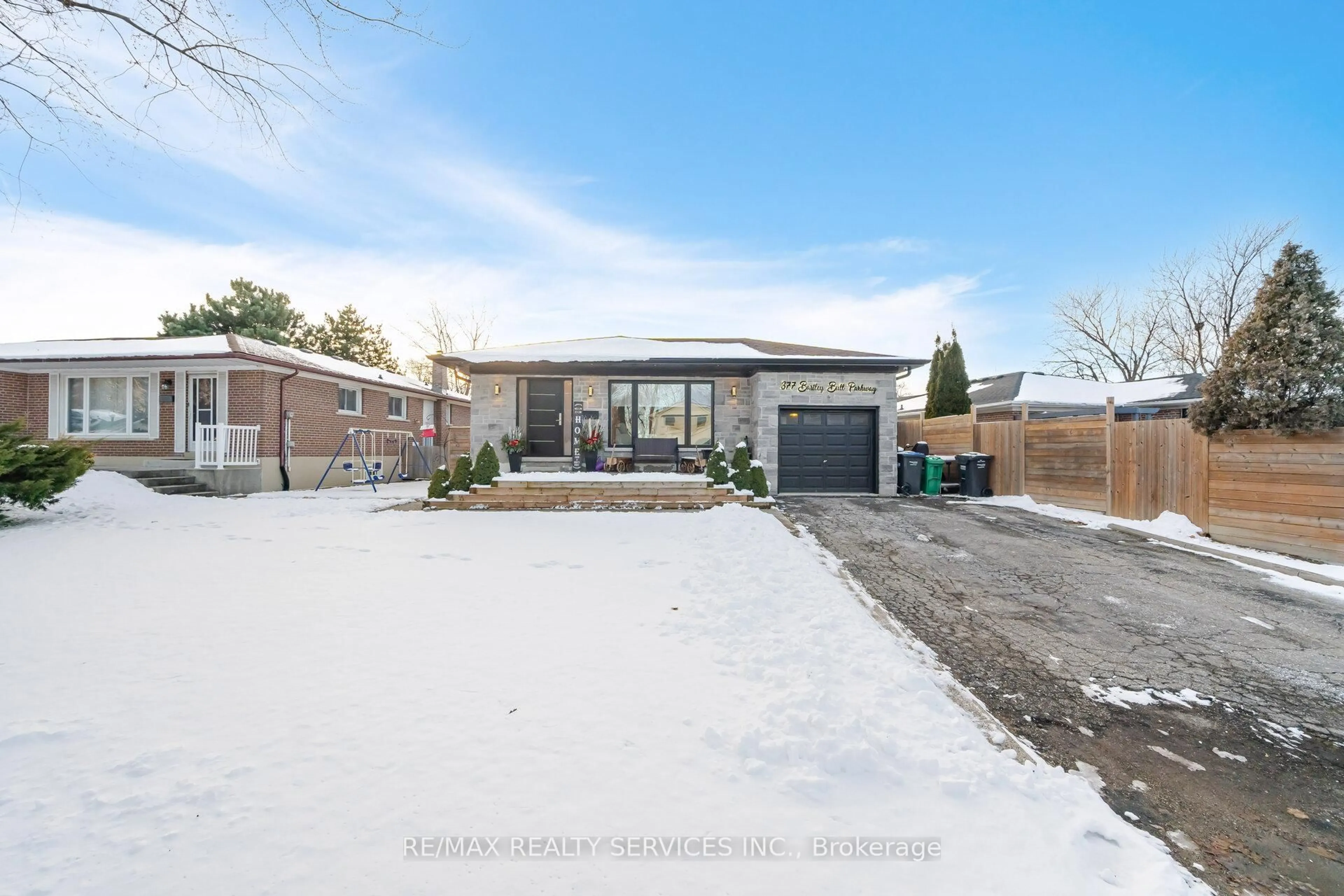 A pic from outside/outdoor area/front of a property/back of a property/a pic from drone, street for 377 Bartley Bull Pkwy, Brampton Ontario L6W 2M1