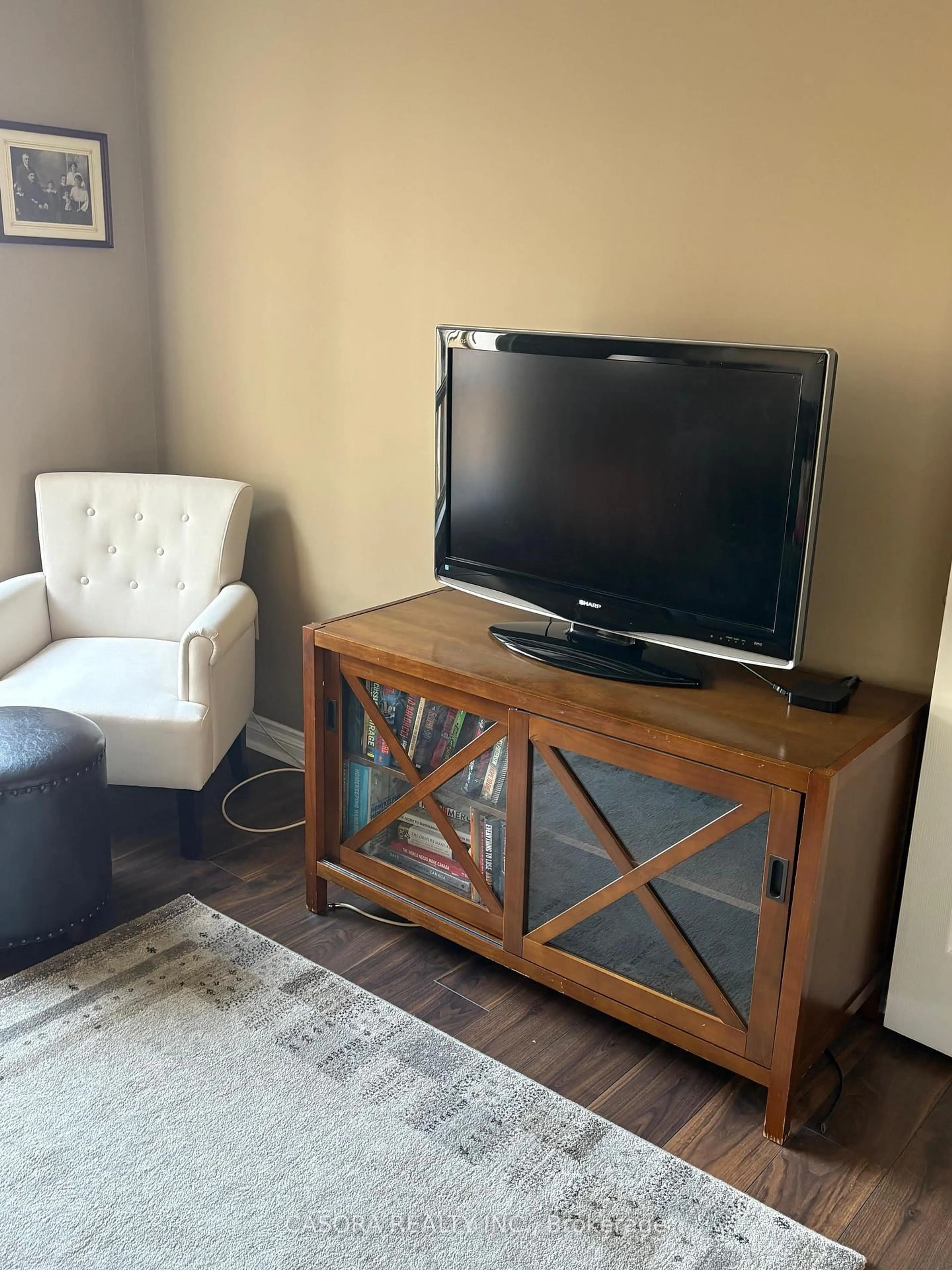 Living room with furniture, unknown for 3497 Upper Middle Rd #402, Burlington Ontario L7M 4T6
