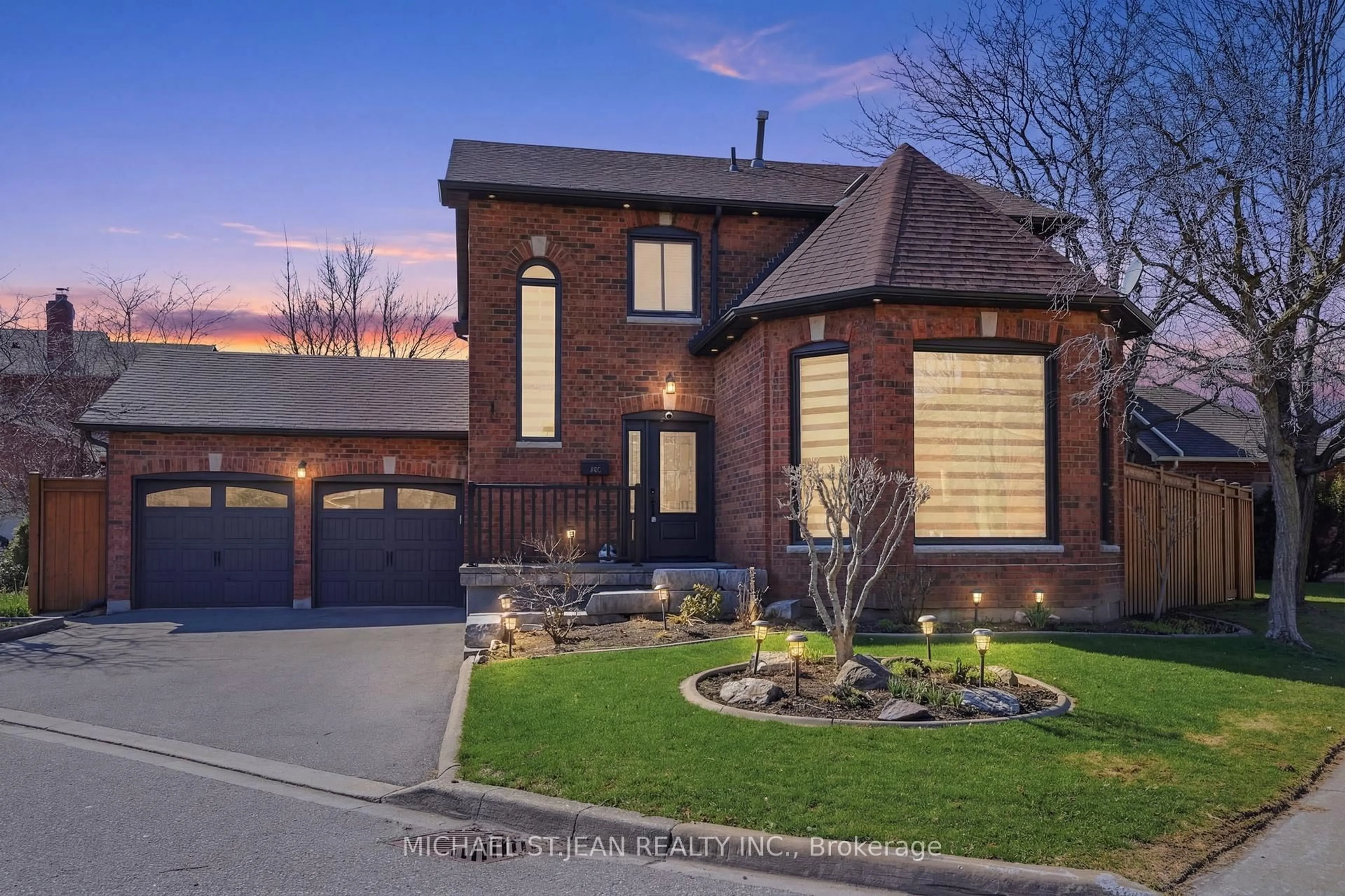 Home with brick exterior material, street for 6601 Snow Goose Lanes, Mississauga Ontario L5N 5H6