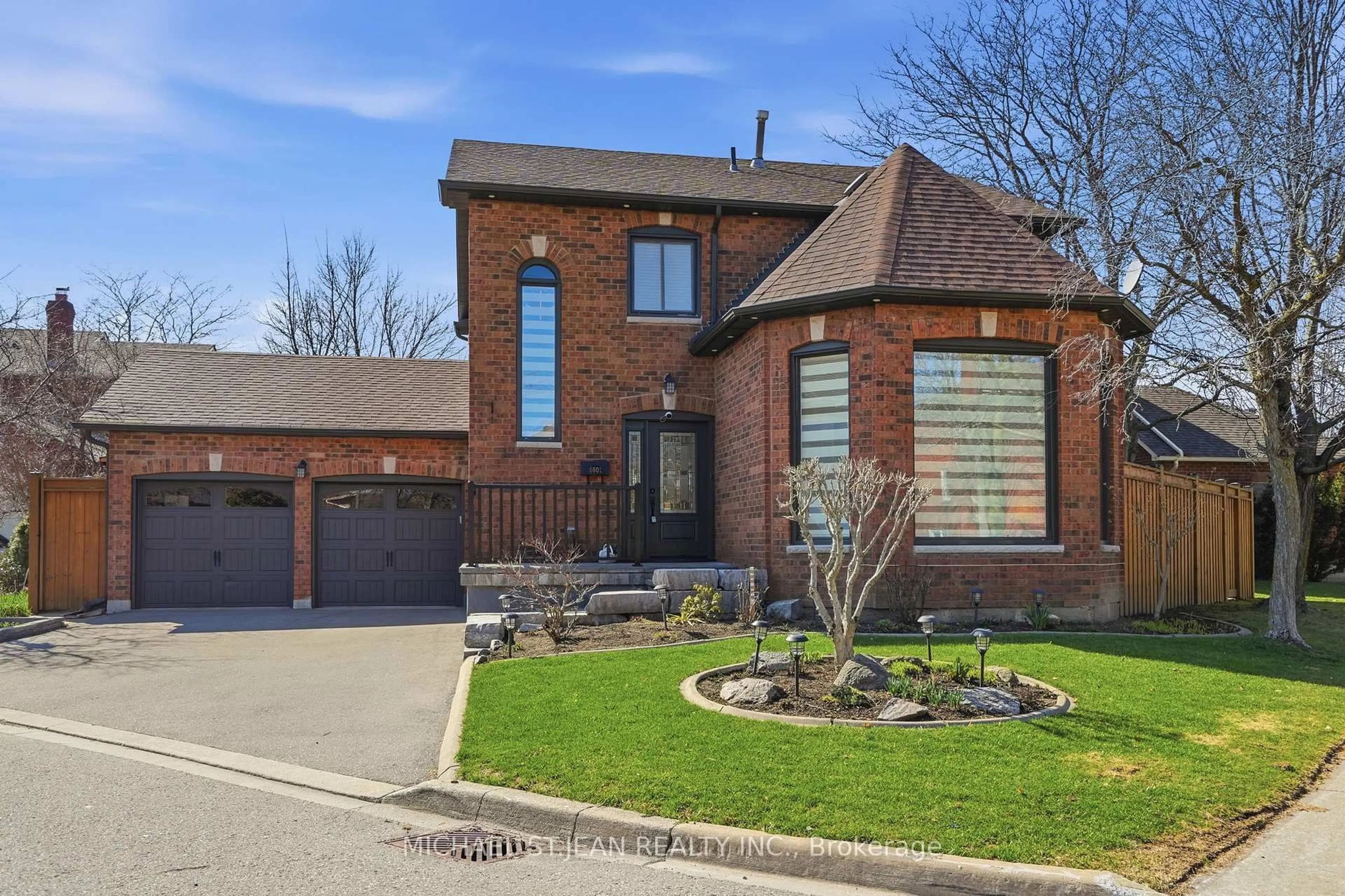 Home with brick exterior material, street for 6601 Snow Goose Lanes, Mississauga Ontario L5N 5H6