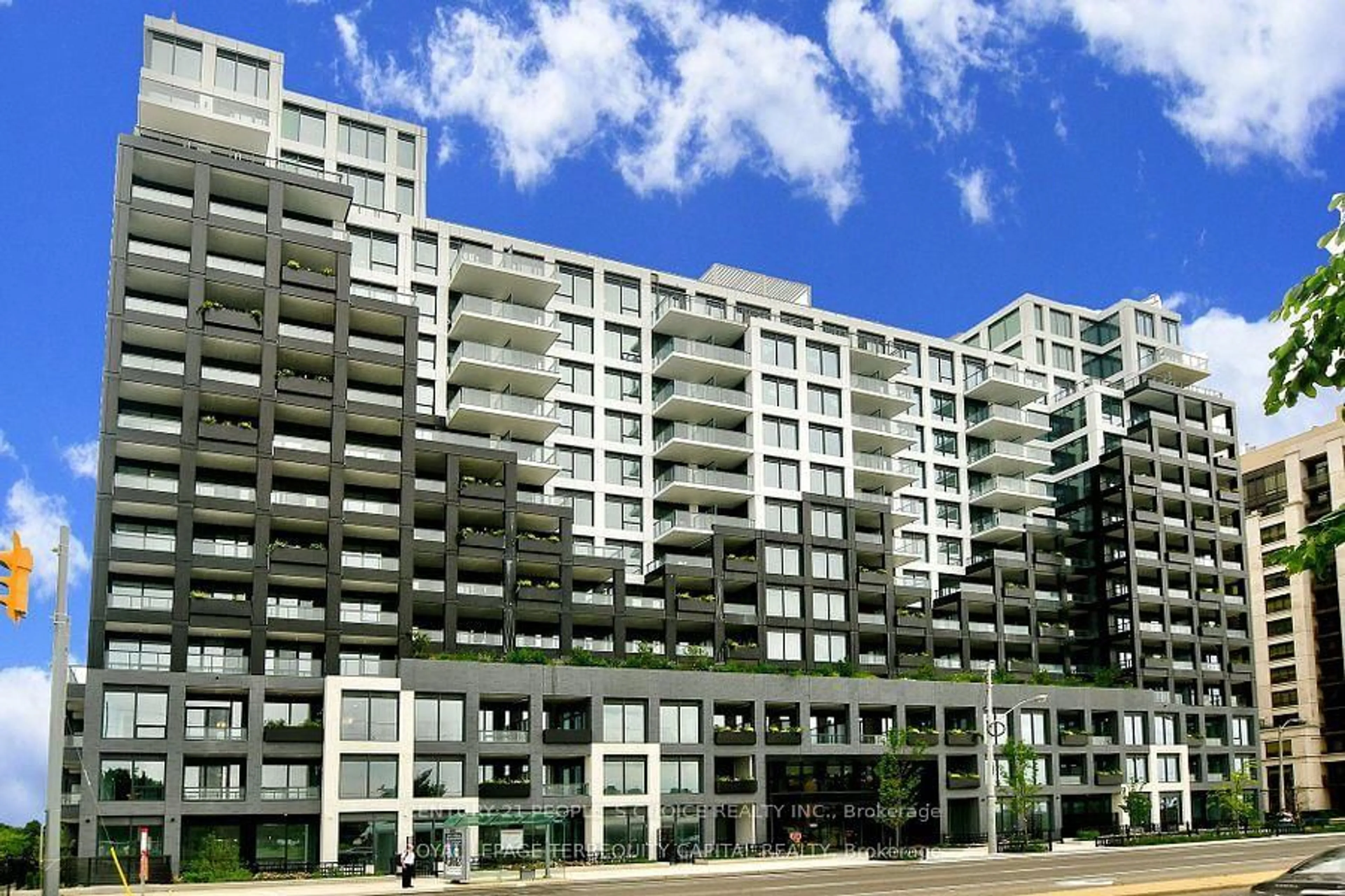 Patio, building for 1100 Sheppard Ave #309, Toronto Ontario M3K 0E4