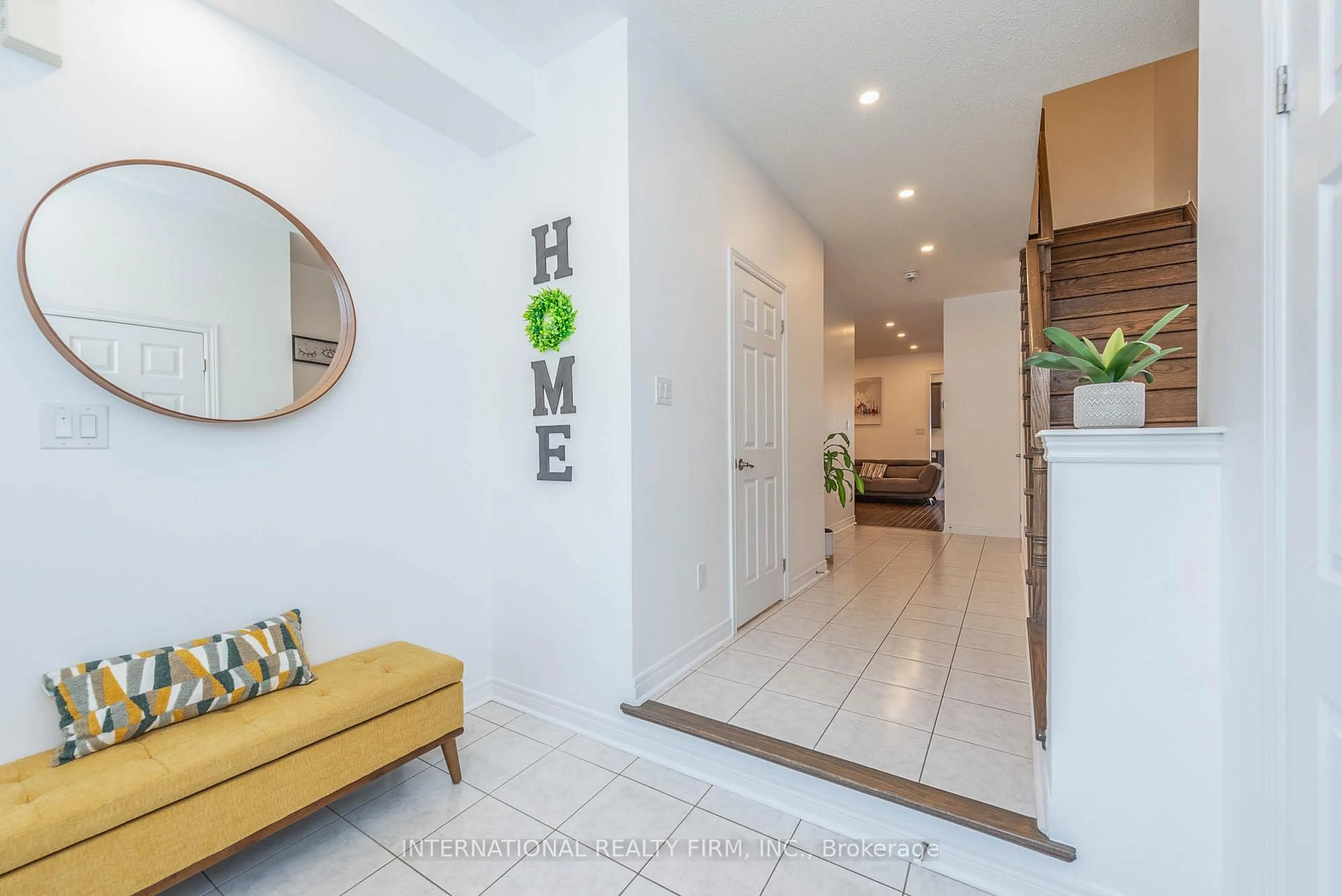 Unknown for 99 Huguenot Rd, Oakville Ontario L6H 0M3